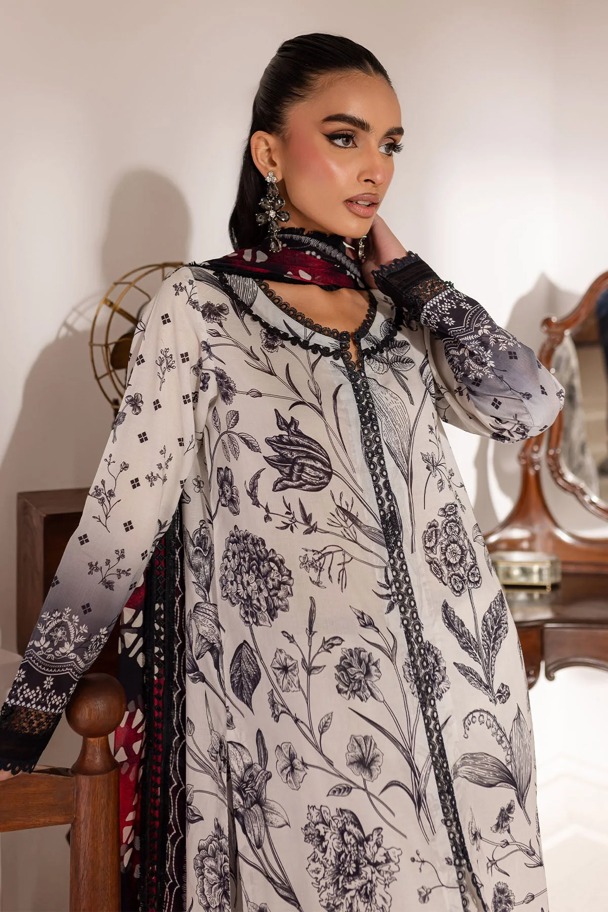 Nureh SP-144 Signature Printed Lawn 2025 - Image 2