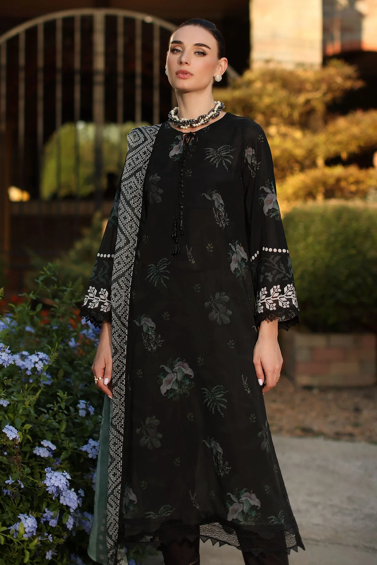 Nureh SP-198 Signature Printed Lawn 2026 - Image 2