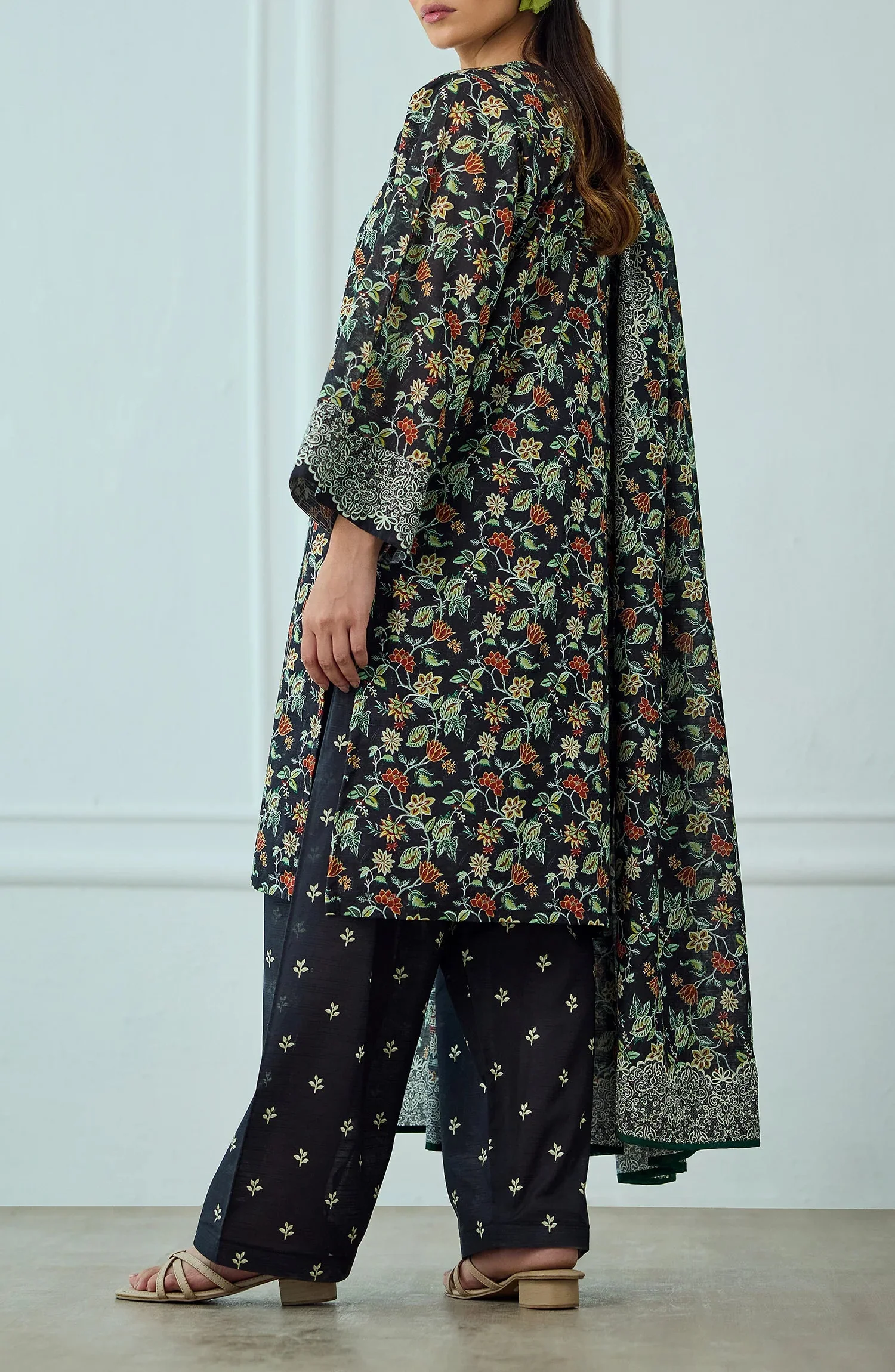 Orient OTL-25-463/U BLACK Winter Dresses 2025 - Image 2