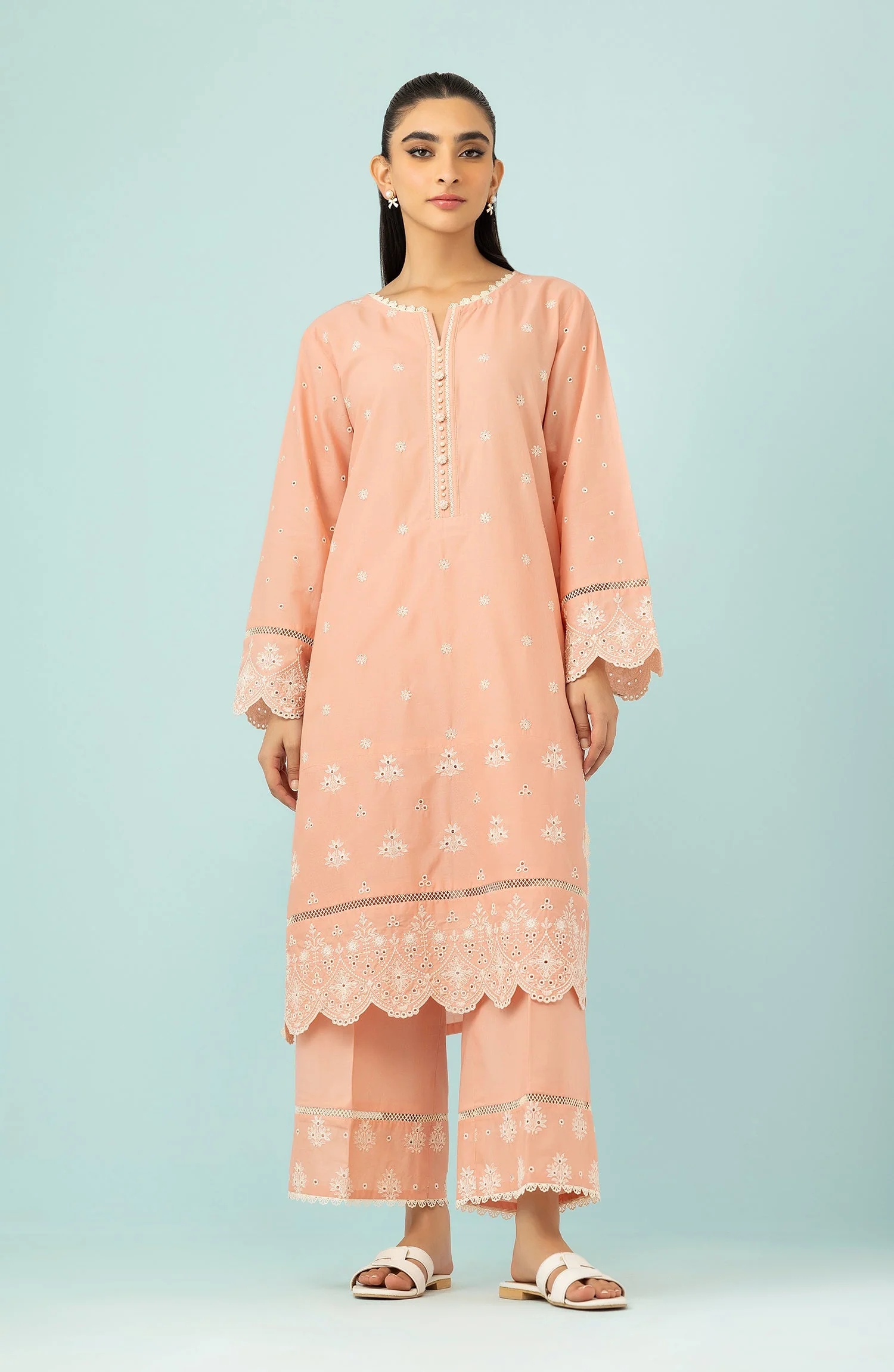 Orient WRHC24S-2021/S PINK Chikankari Pret 2026