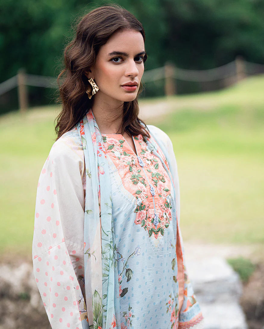 Roheenaz Cloudberey glaze Garden Veal Printed Lawn 2025 - Image 2