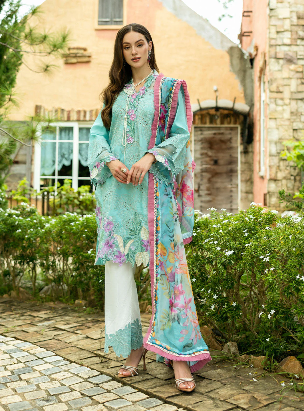 Roheenaz Helene-3B Flanerie Lawn 2025 - Image 2