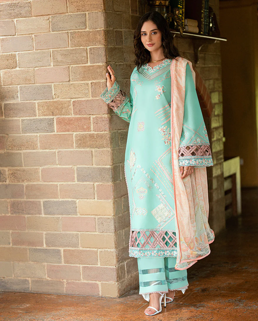 Roheenaz Ravena Summer Reverie 2025