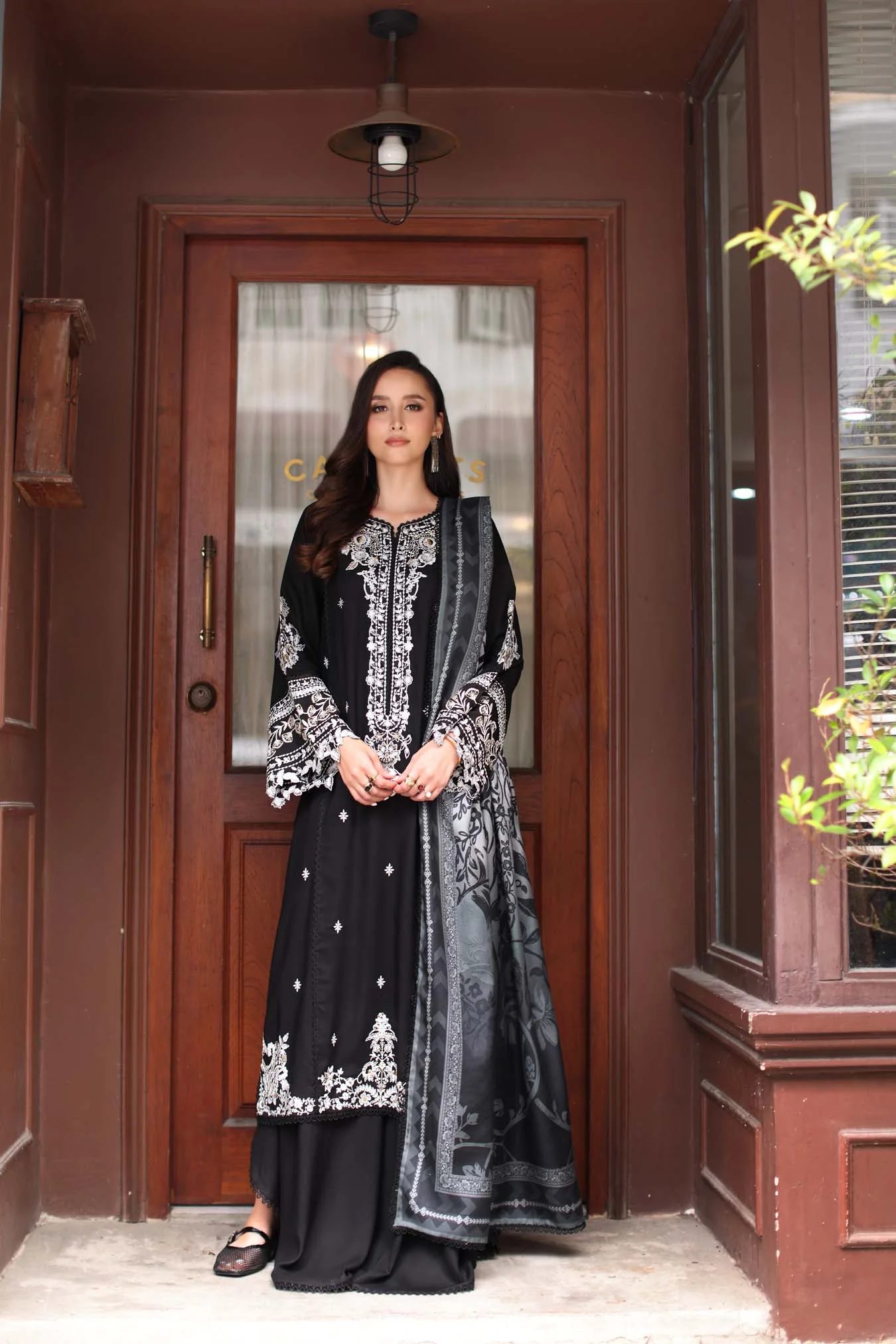 Saadia Asad D10- A Noor Winter Embroidered Printkhaas 2025
