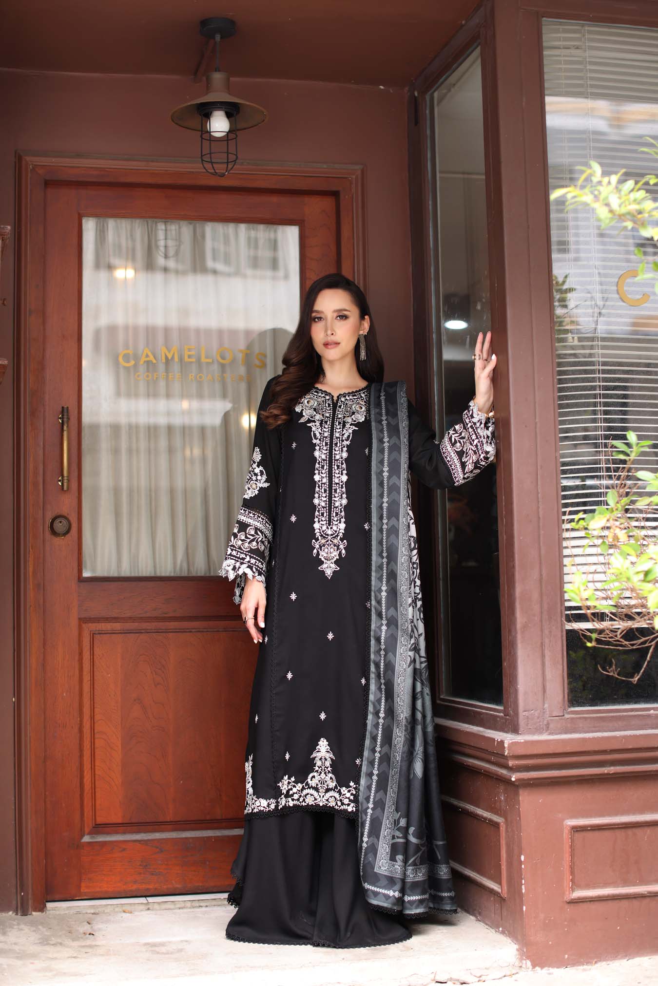 Saadia Asad D10- A Noor Winter Embroidered Printkhaas 2025 - Image 2