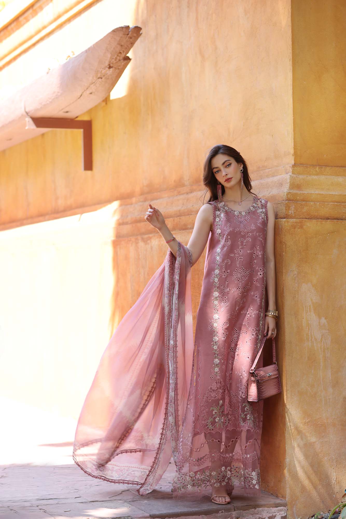 Saadia Asad D10-B Noor Eid Luxury Laserkaari 2025