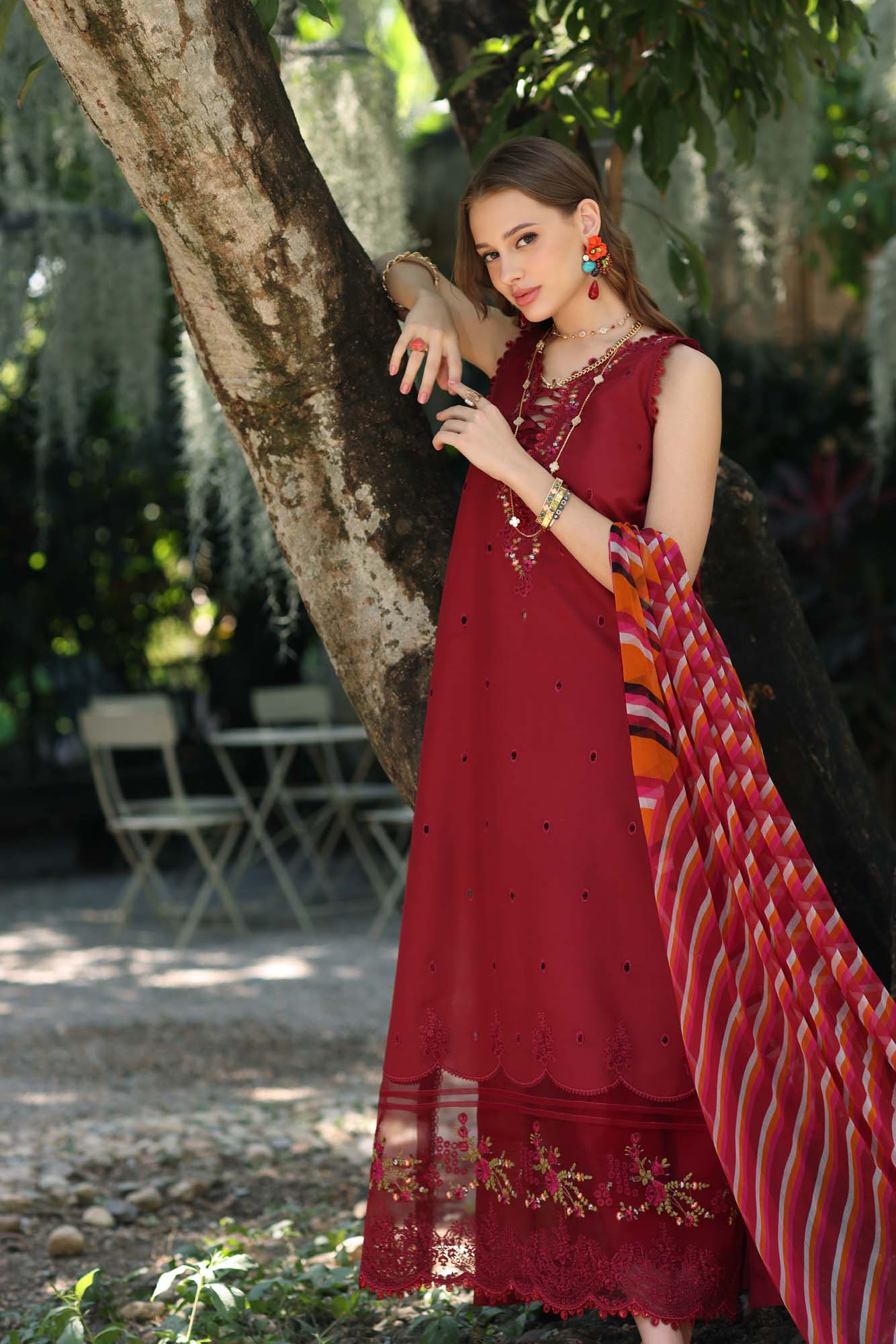 Saadia Asad D3-B Noor Eid Luxe Printedkari 2025 - Image 2