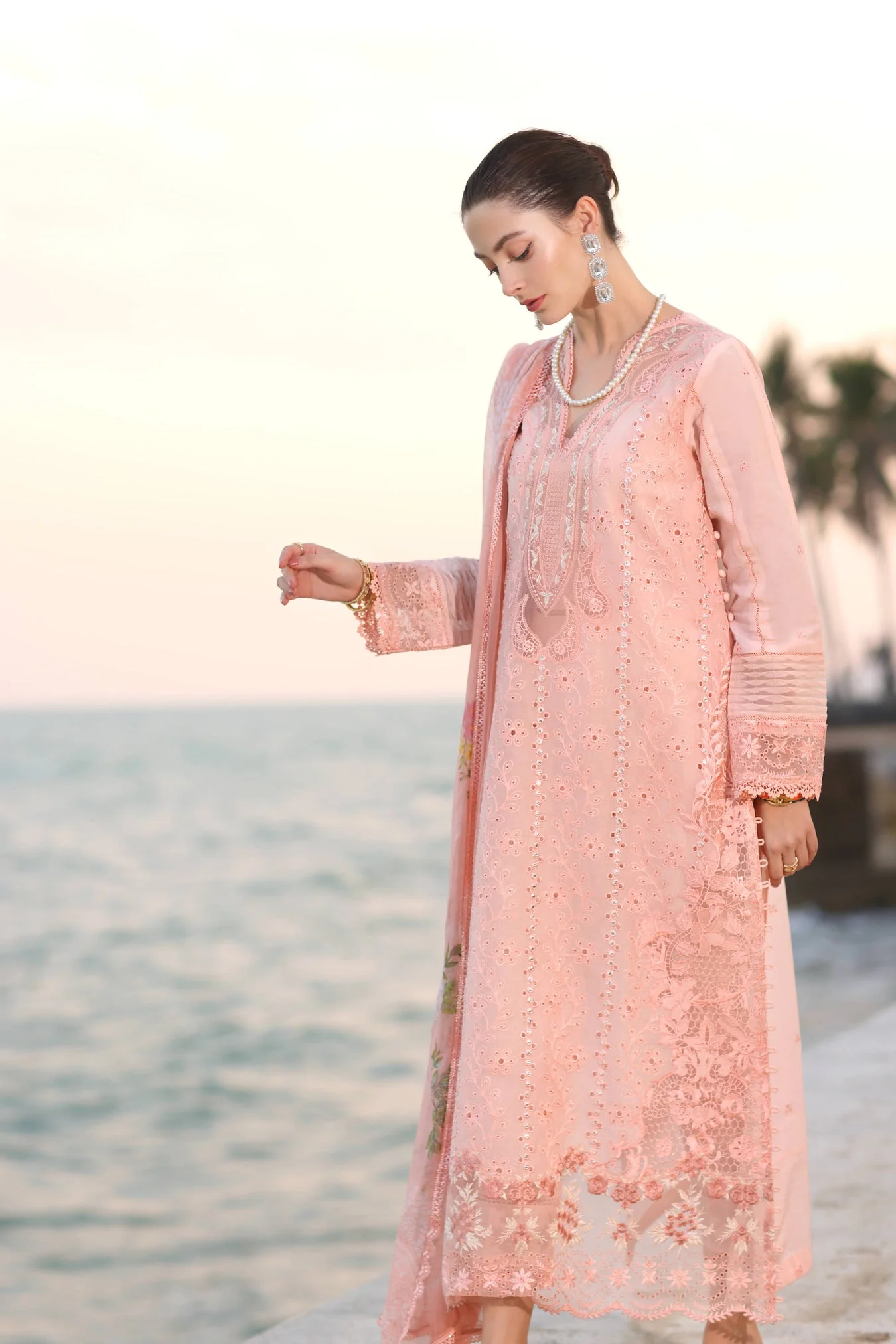 Saadia Asad D3-B Noor Eid Luxury Laserkaari 2025 - Image 2