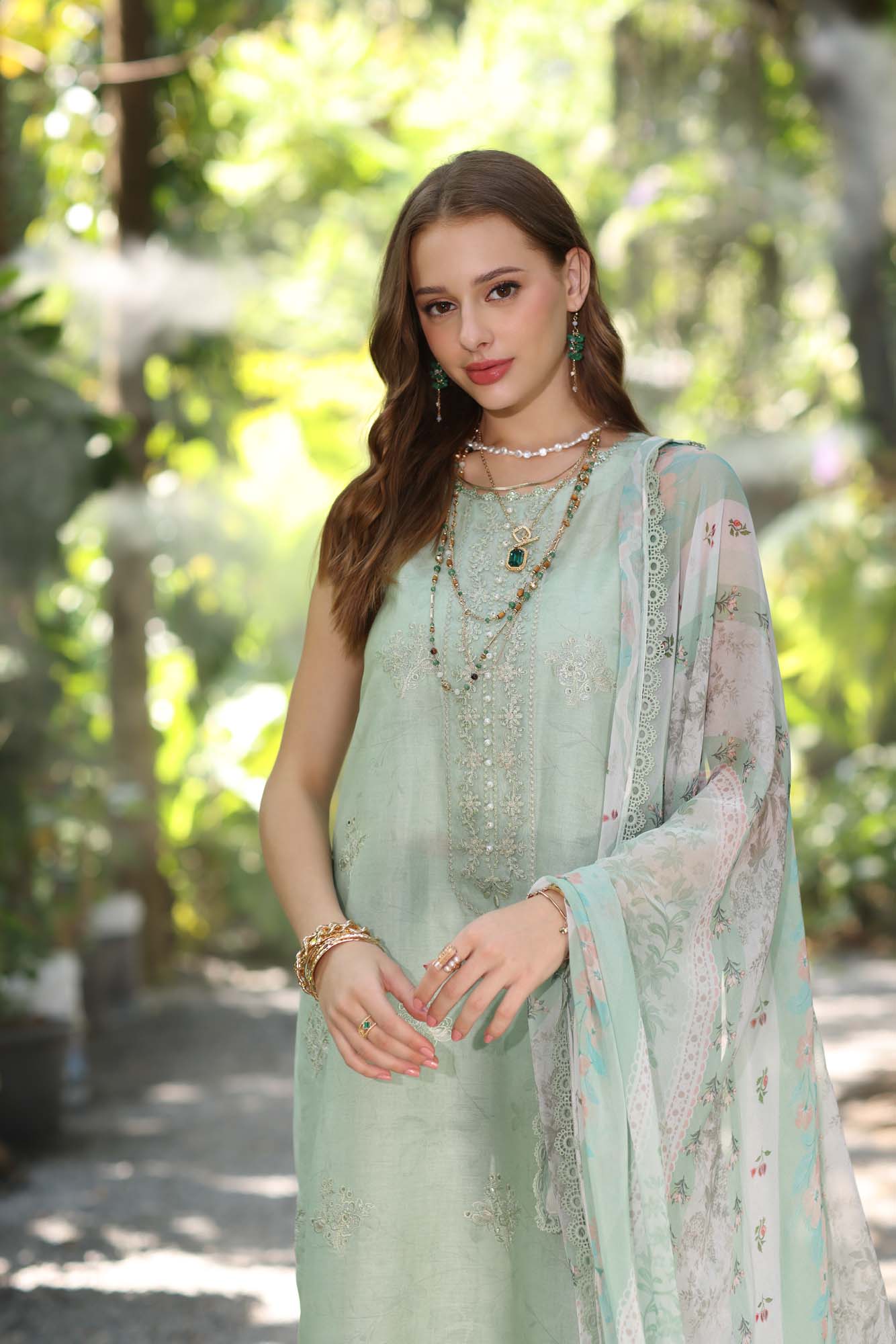 Saadia Asad D6-A Noor Eid Luxe Printedkari 2025 - Image 2