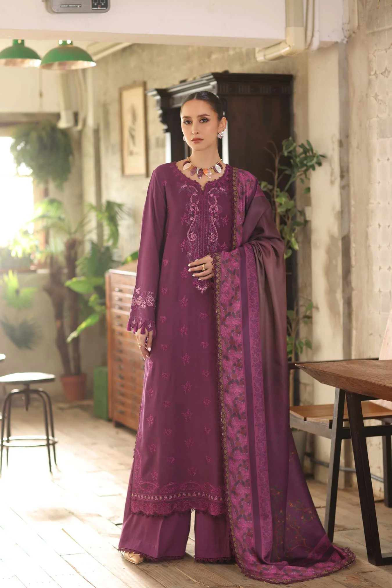 Saadia Asad D8 - B Noor Winter Embroidered Printkhaas 2025 - Image 2