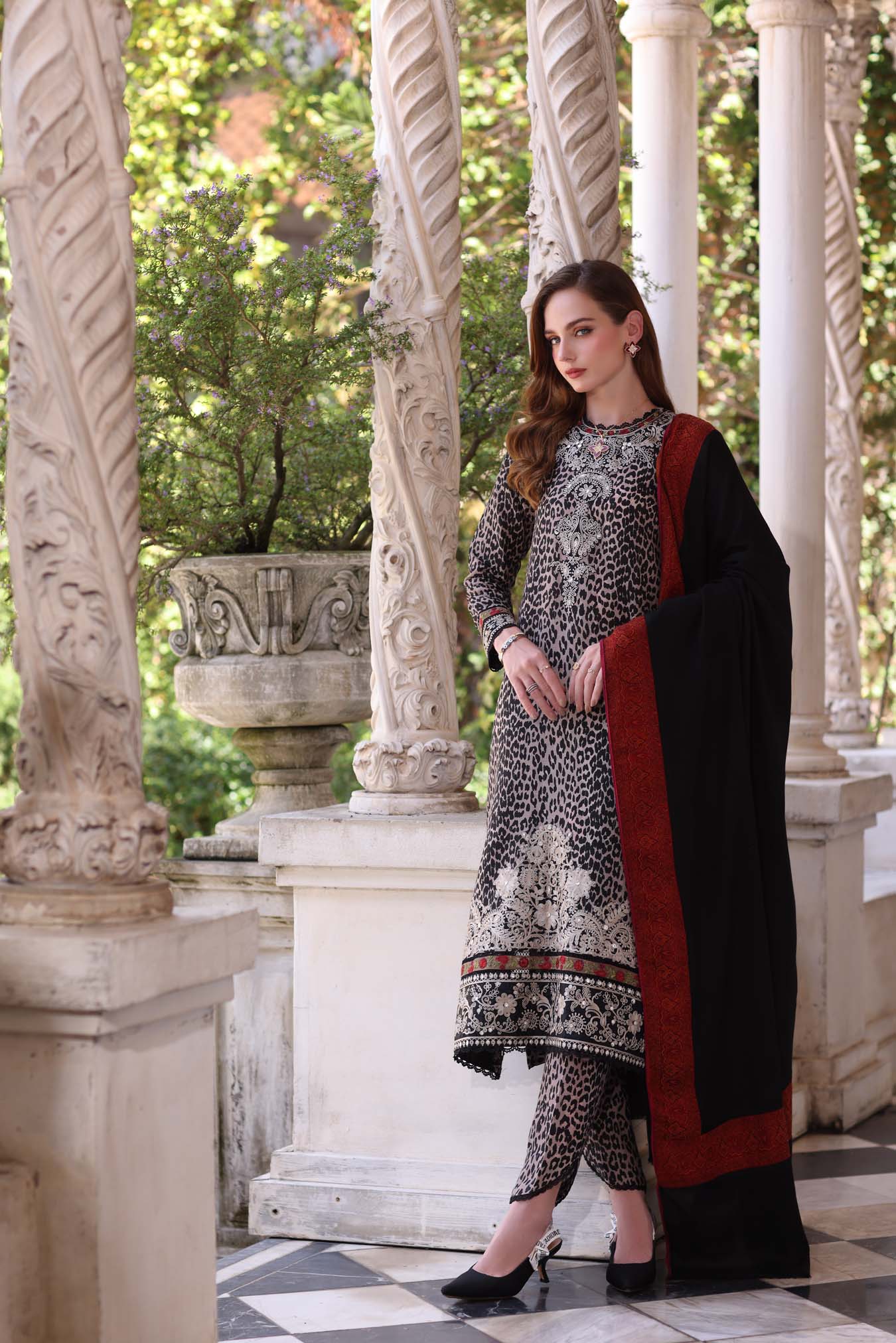 Saadia Asad Noir Safari Noor Winter Pashmina Shawls 2025
