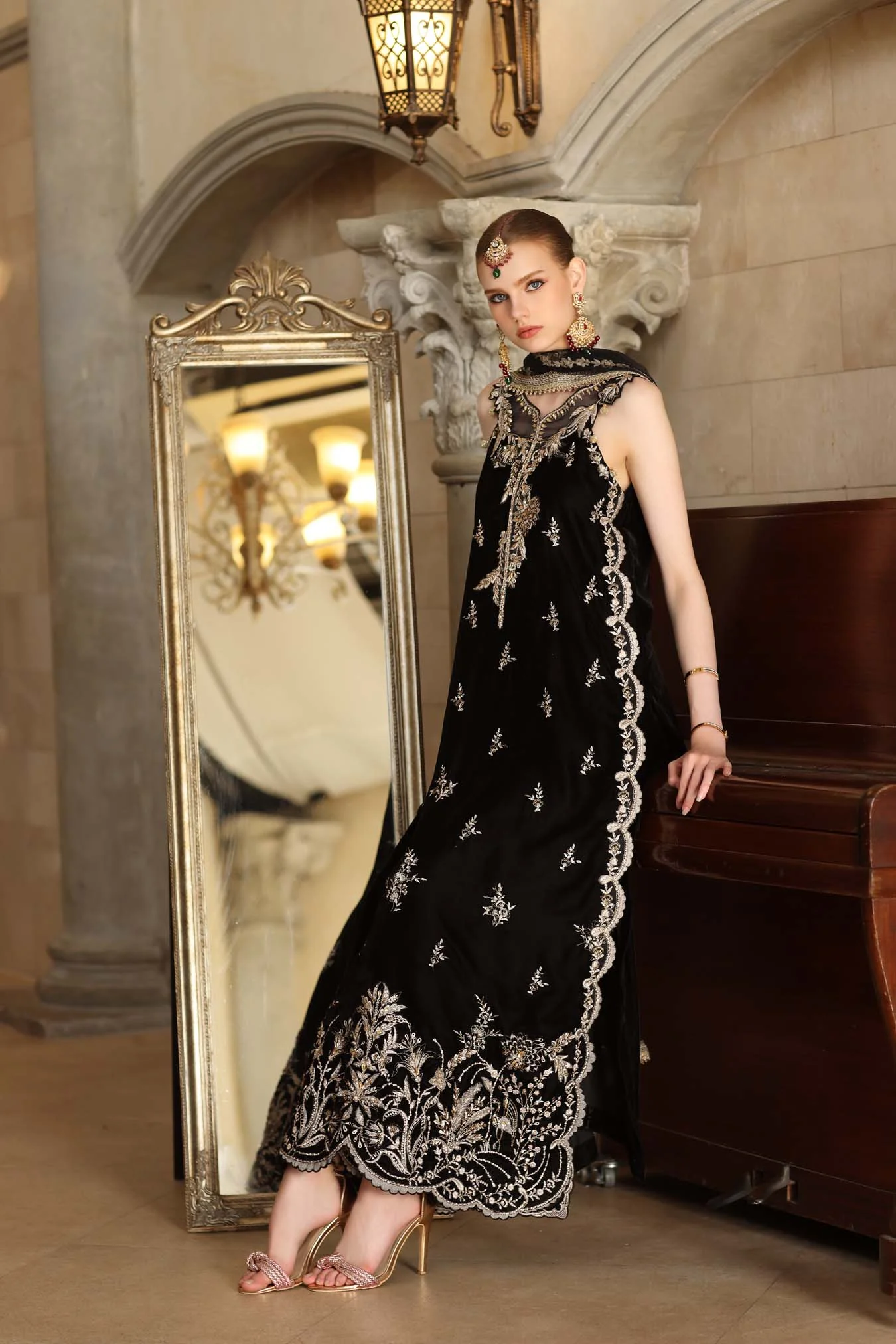 Saadia Asad Rumi Noor Handcrafted Velvet 2025 - Image 2