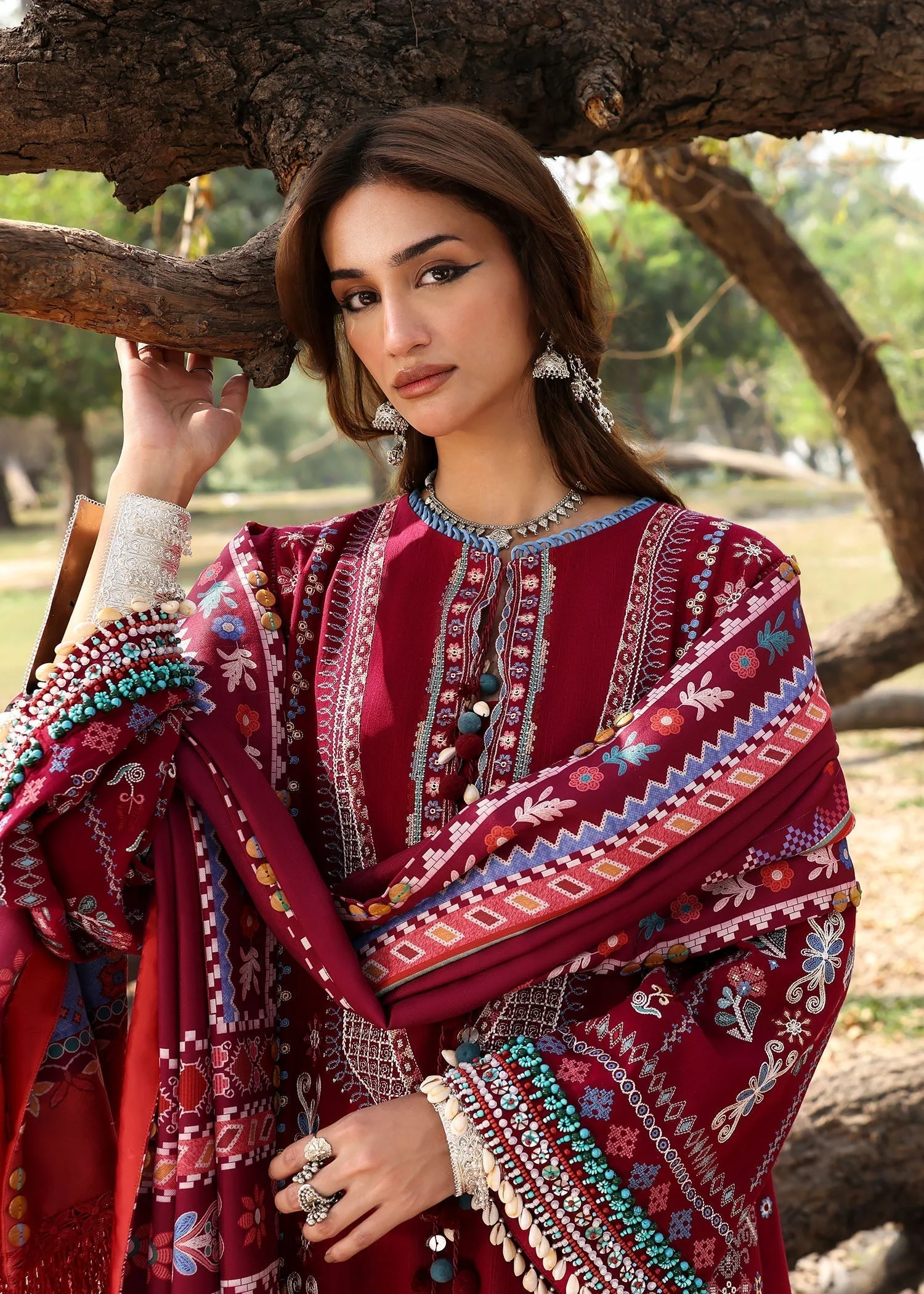 Sadaf Fawad Khan Mehrunisa Winter Shawl Collection 2025 - Image 2