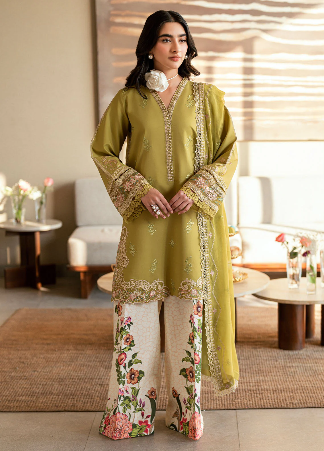Sahane Store CT-20002 Nieve Yaariyan Lawn Edit 2025
