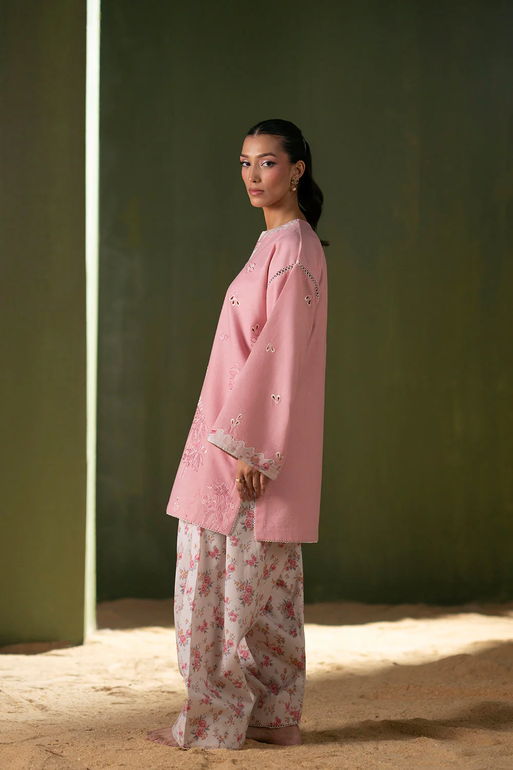 Saira Rizwan Joolie Pink - Jbp25-08 Joolie Summer 2025 - Image 2