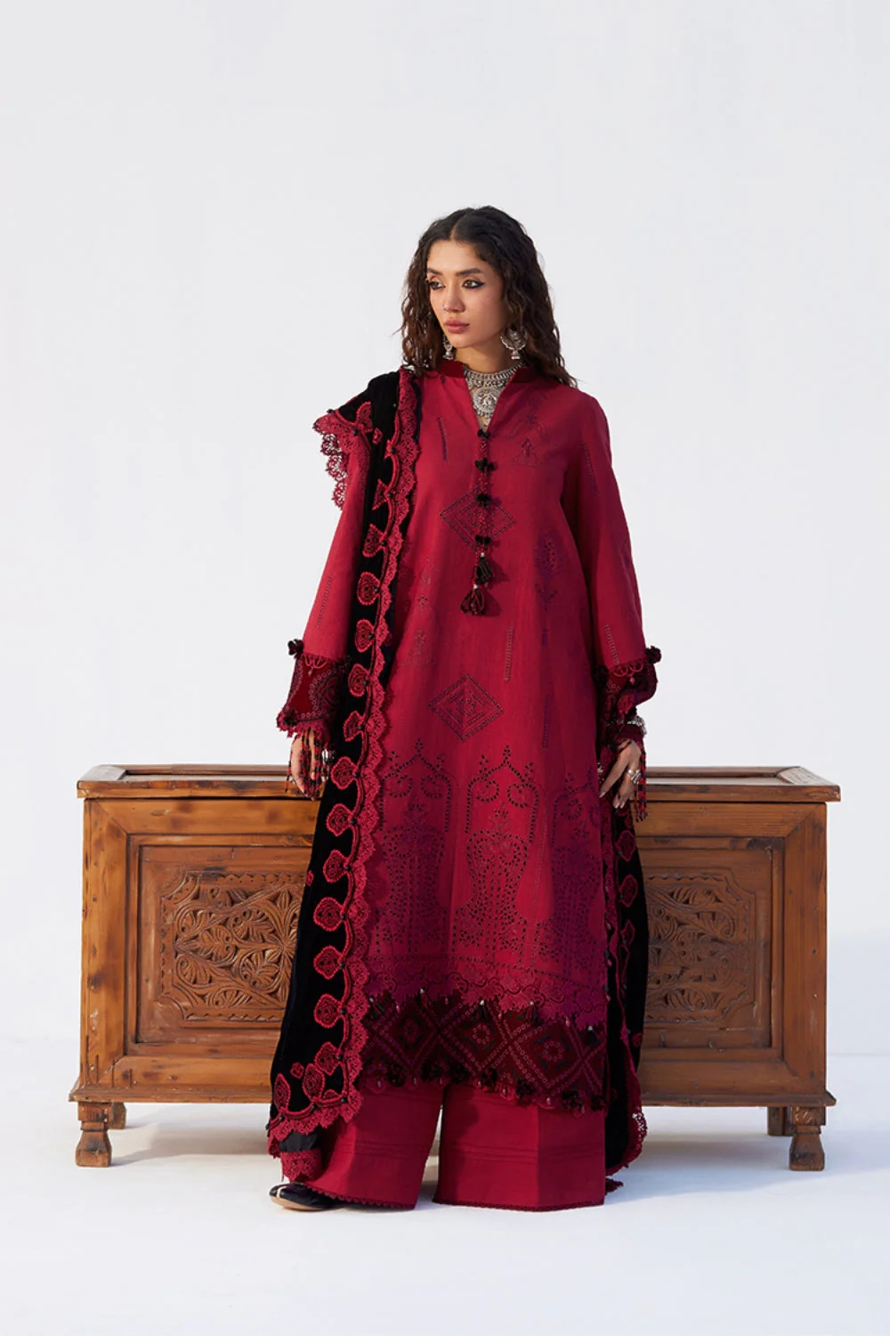 Saira Rizwan Nazneen SRW25-04 Winter Collection 2025