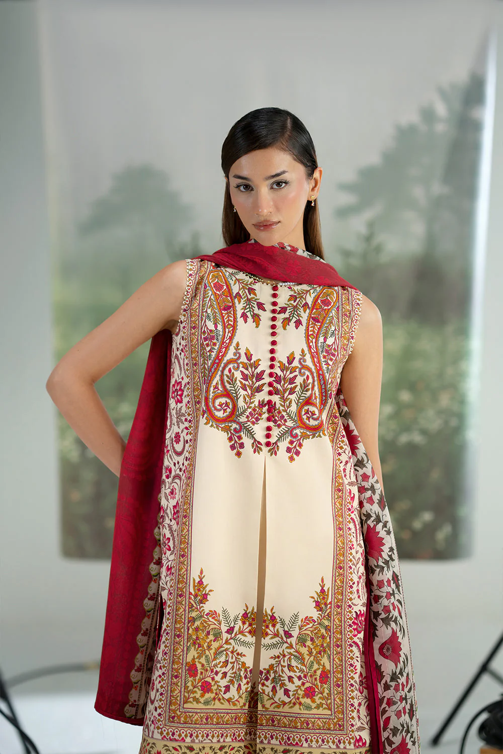 Saira Rizwan Sunday Stroll – Jpu25-08 Joolie Summer 2025 - Image 2