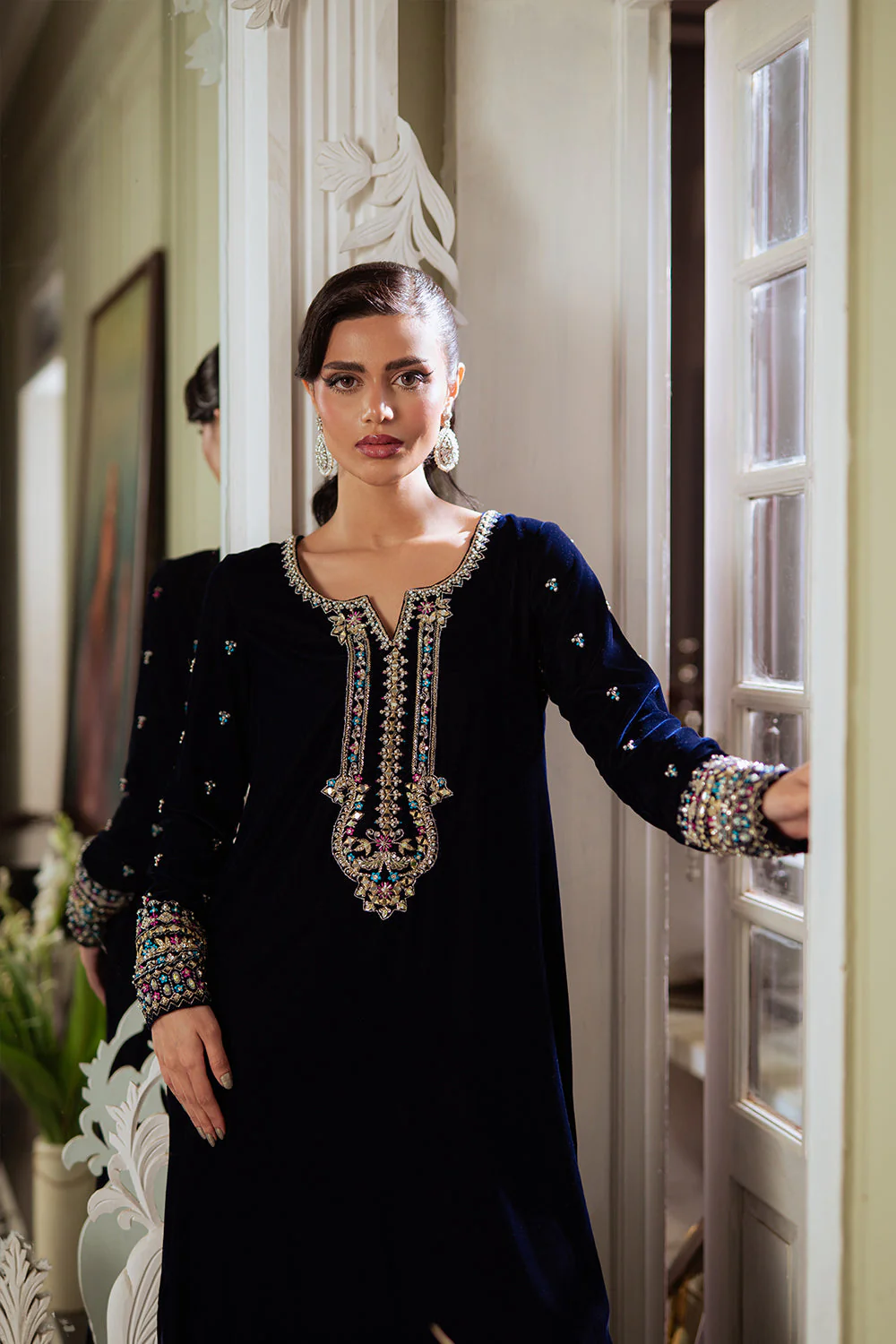 Saira Rizwan Zehra SRVP25-01 Velvet Pret 2025 - Image 2