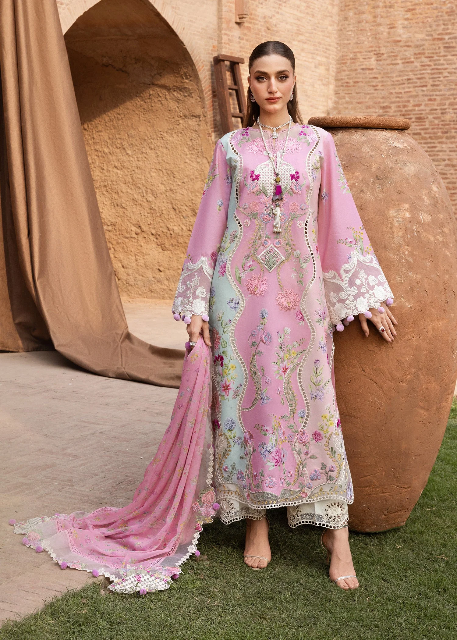 Saira Shakira Faye-7-A Breeze Summer Lawn 2026