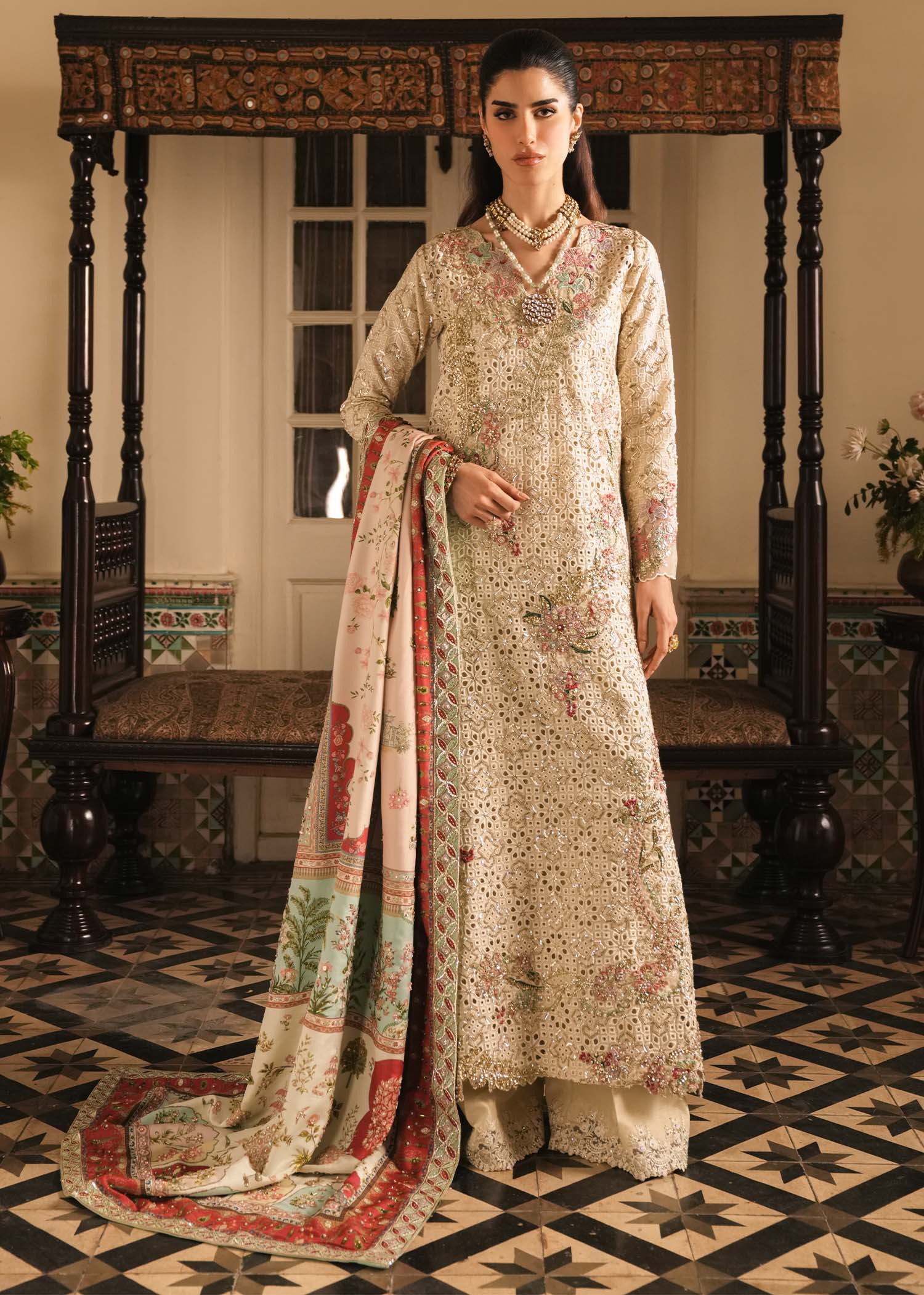Saira Shakira Gilded REVÉ Wedding Festive 2005