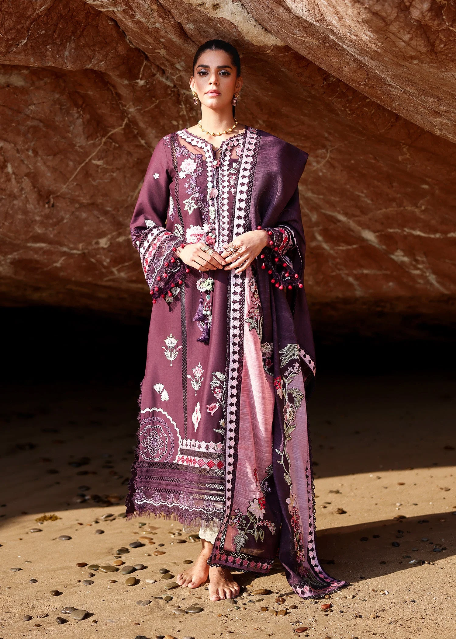 Saira Shakira Noor-2-A Breeze Summer Lawn 2026