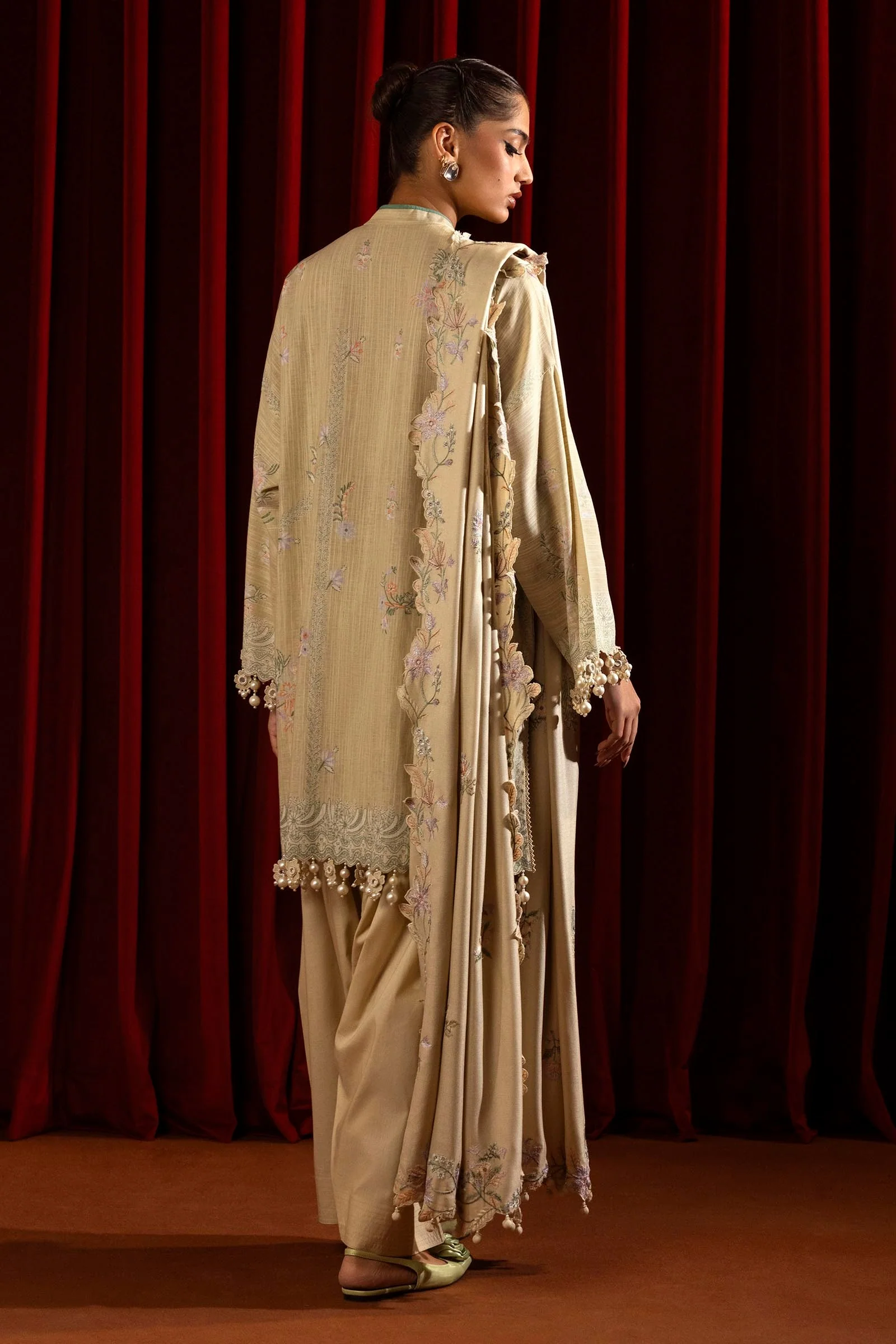 Sana Safinaz M243-011B-3CP Muzlin Winter 2024 - Image 2