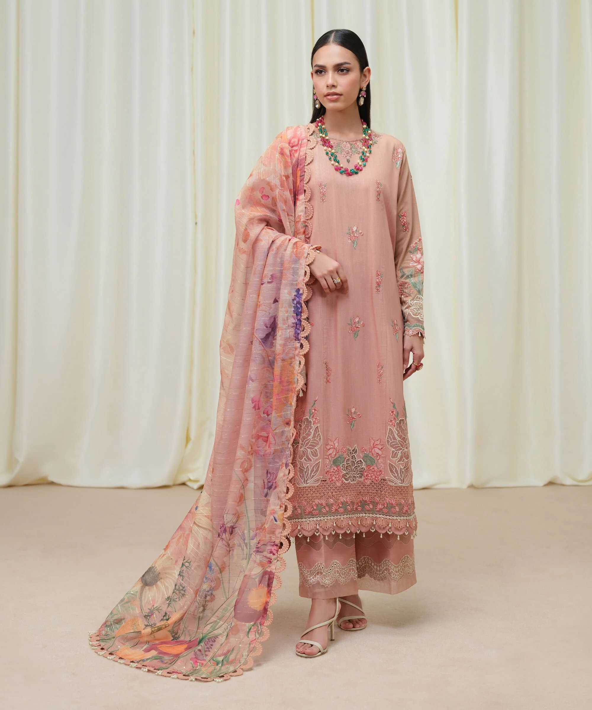 Sapphire 03FELX25V67B Festive Collection 2025