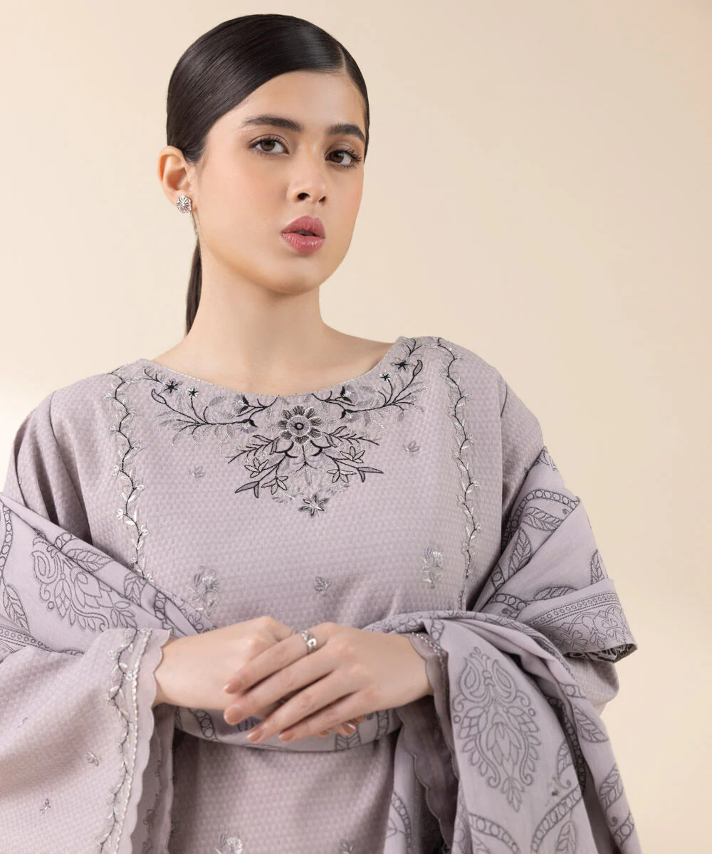 Sapphire 0U2DEJQ25V24 3 Piece Embroidered Dobby Suit Jacquard Eid 1 2025 - Image 2