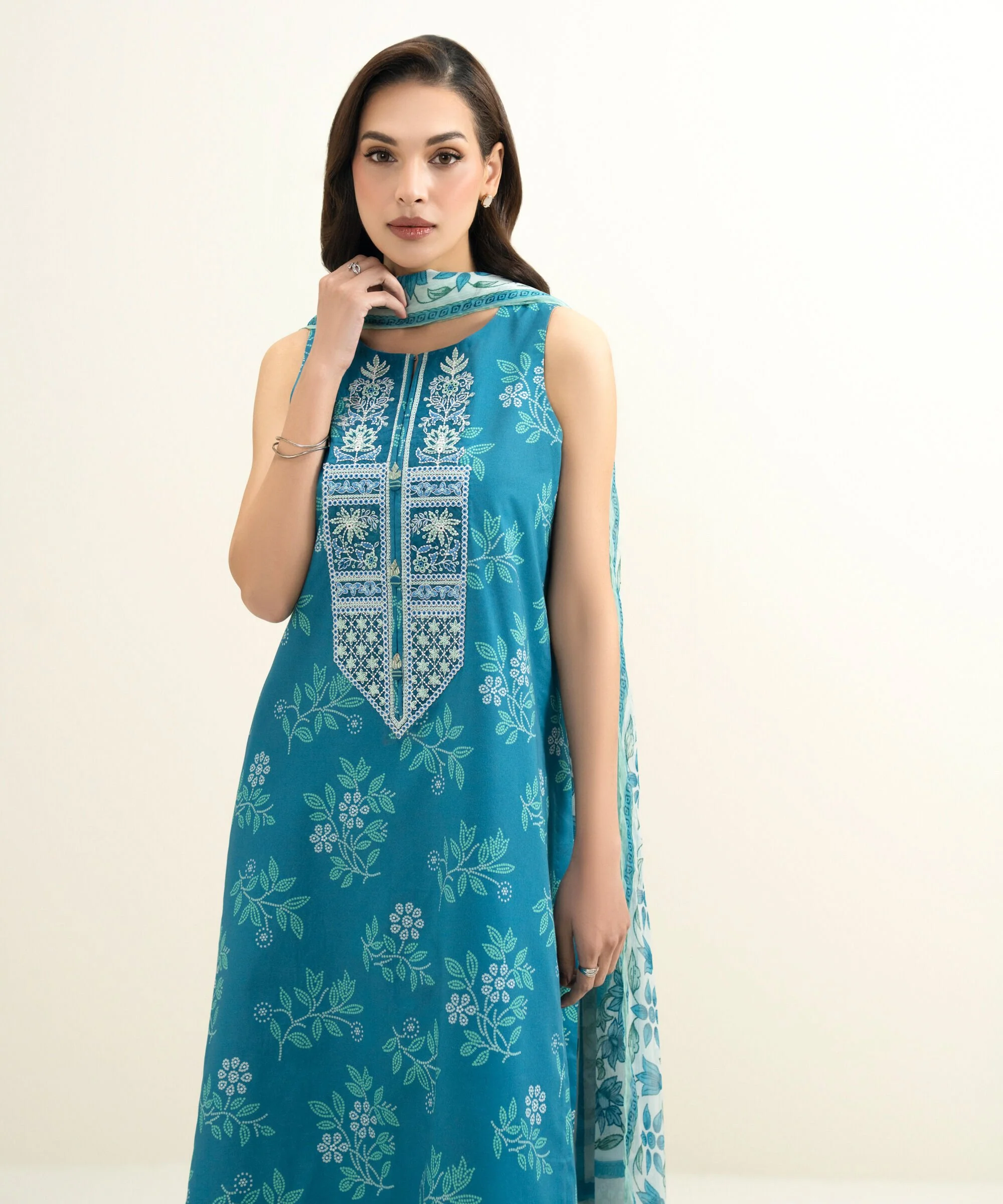 Sapphire 2DEDYS26V1262 Piece - Embroidered Lawn Suit Eid 1 2026