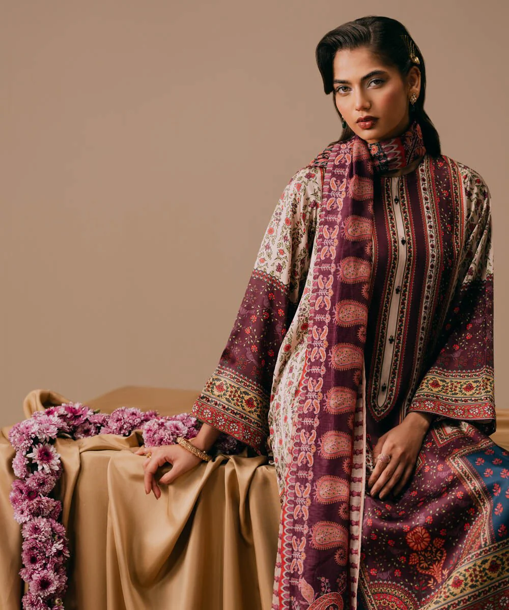 Sapphire 3 Piece - Embellished Silk Suit T3PSLS25V322 Eid 1 RTW 2025