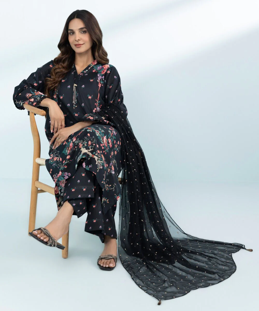Sapphire 3 Piece - Printed Lawn Suit 00002543MOM1 Eid 1 RTW 2025
