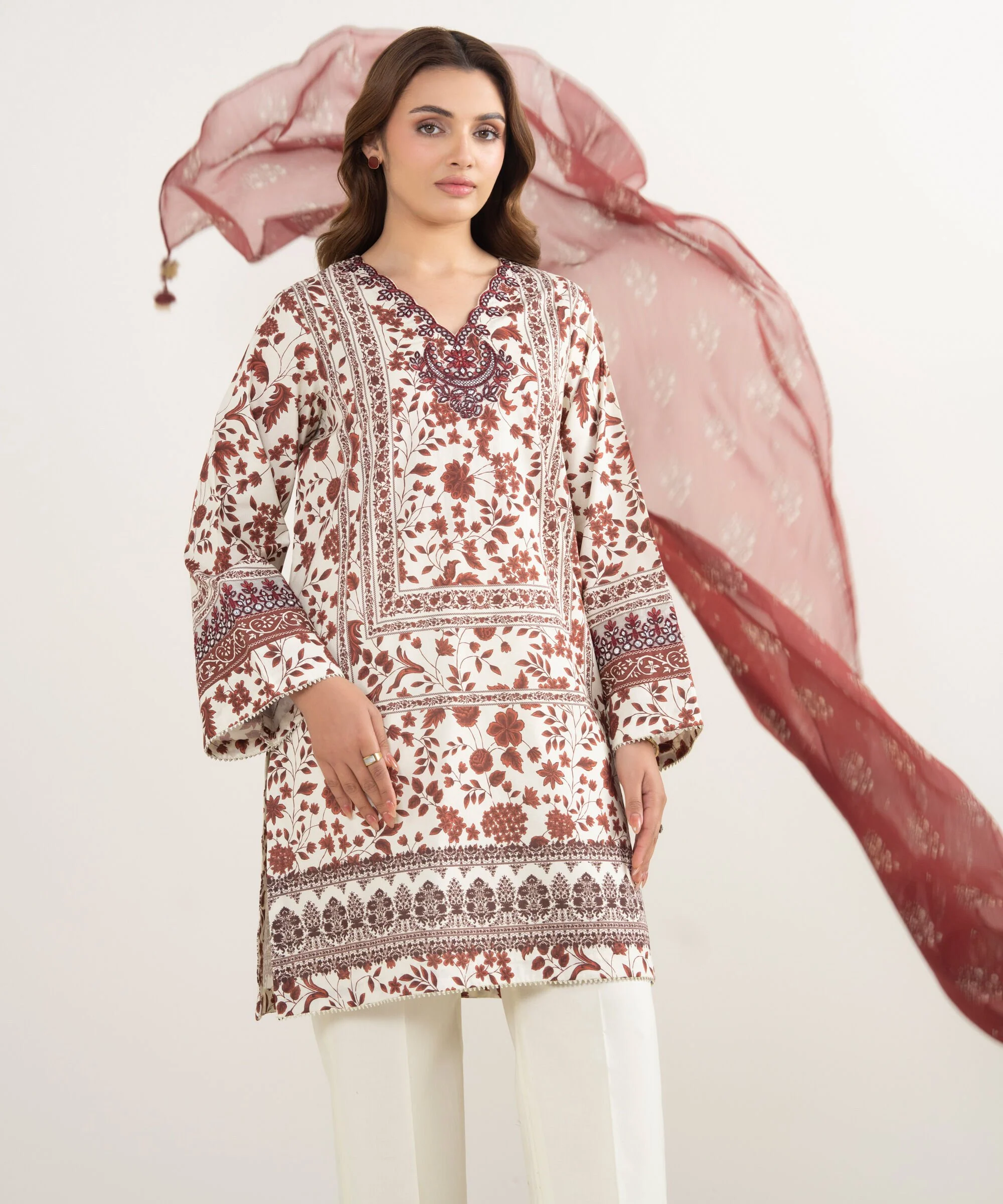 Sapphire 3PDYS26V1149 Printed Lawn Suit Eid 1 2026