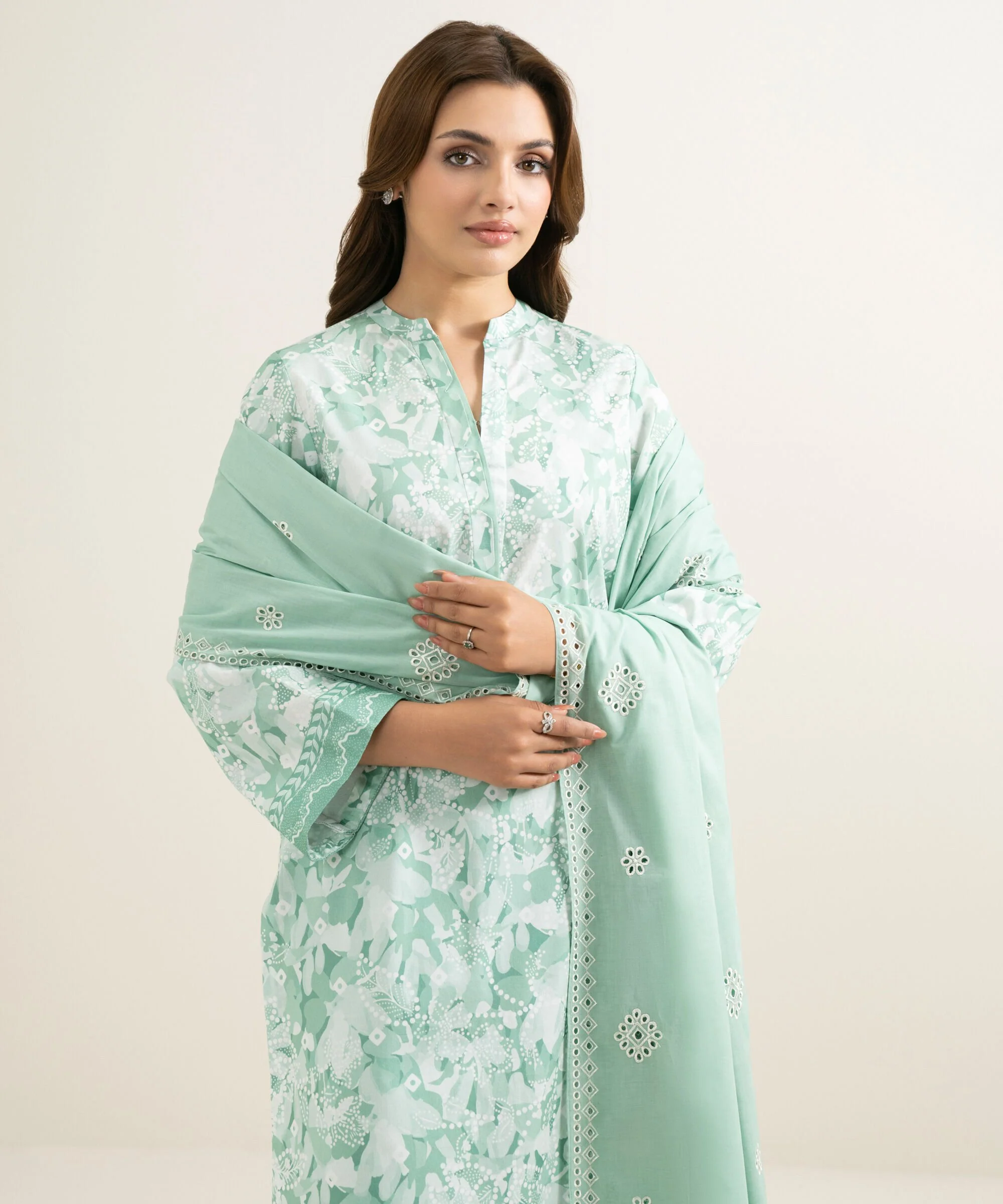 Sapphire 3PDYS26V1150 Printed Lawn Suit Eid 1 2026