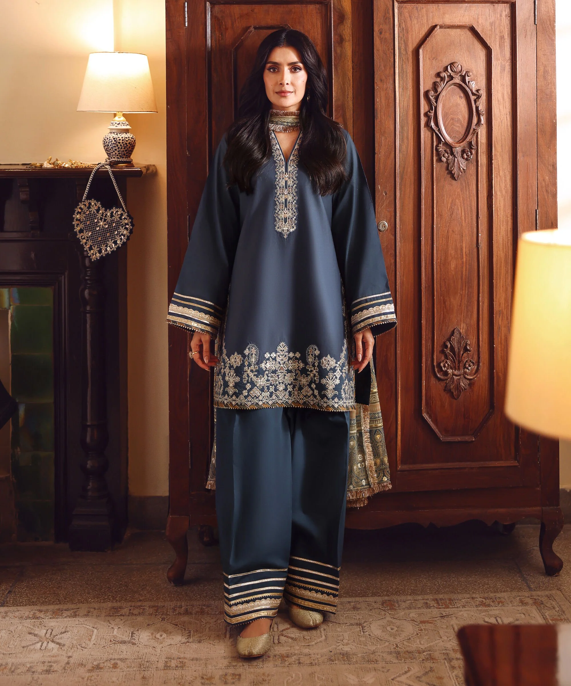 Sapphire 3PEDYS26V15B Embroidered Lawn Suit Eid 1 2026