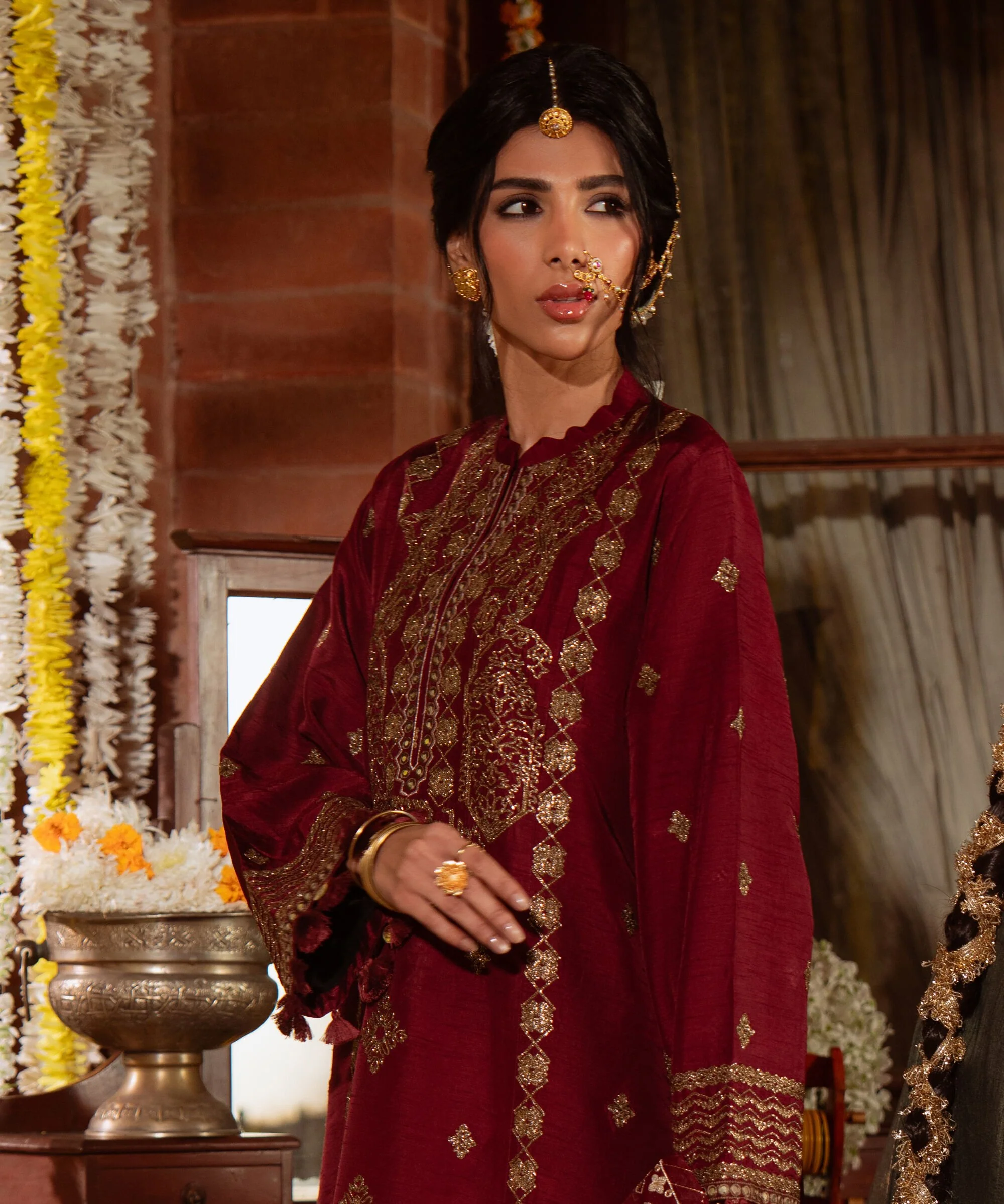 Sapphire DW4FBF7392 Red Intermix Raunak 2026