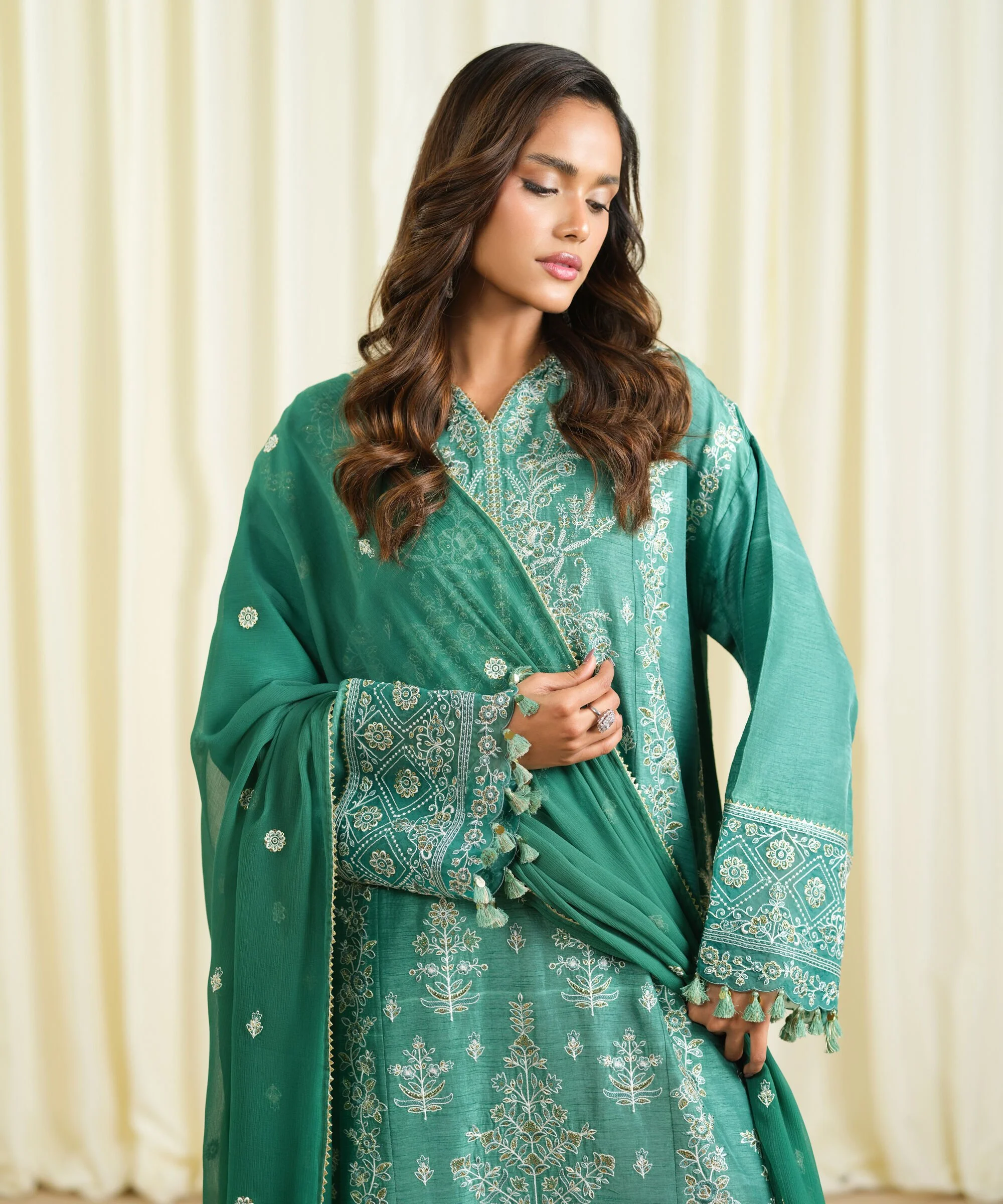 Sapphire DW6F468E7A Green Intermix Raunak 2026