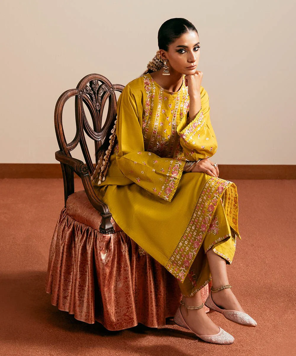 Sapphire Embroidered Dobby Shirt 2PRST25V32ST Eid 1 RTW 2025