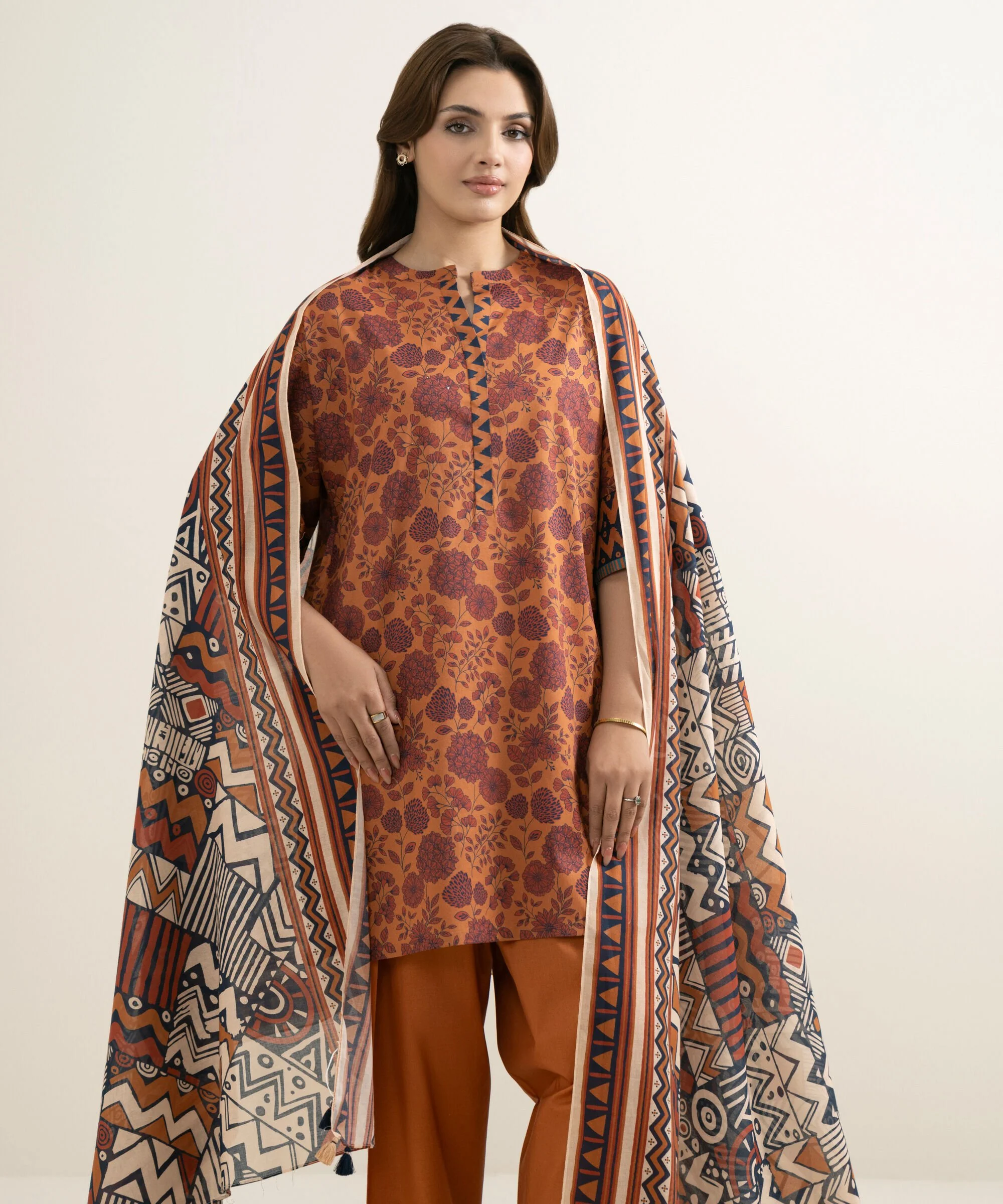 Sapphire PEDYS26V16AT Embroidered Lawn Suit Eid 1 2026