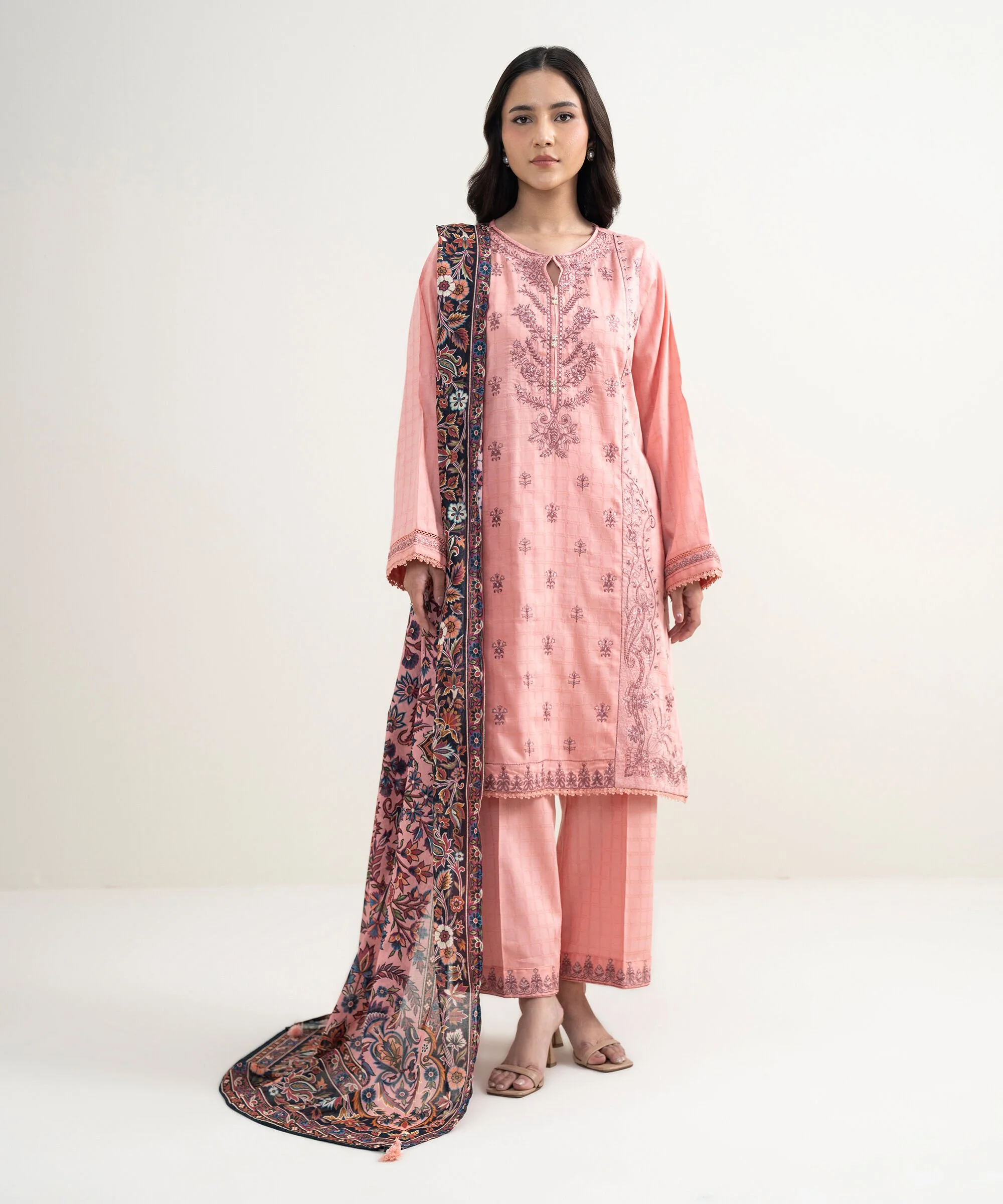 Sapphire PES26HMV313S Eid Lunch Looks 2026