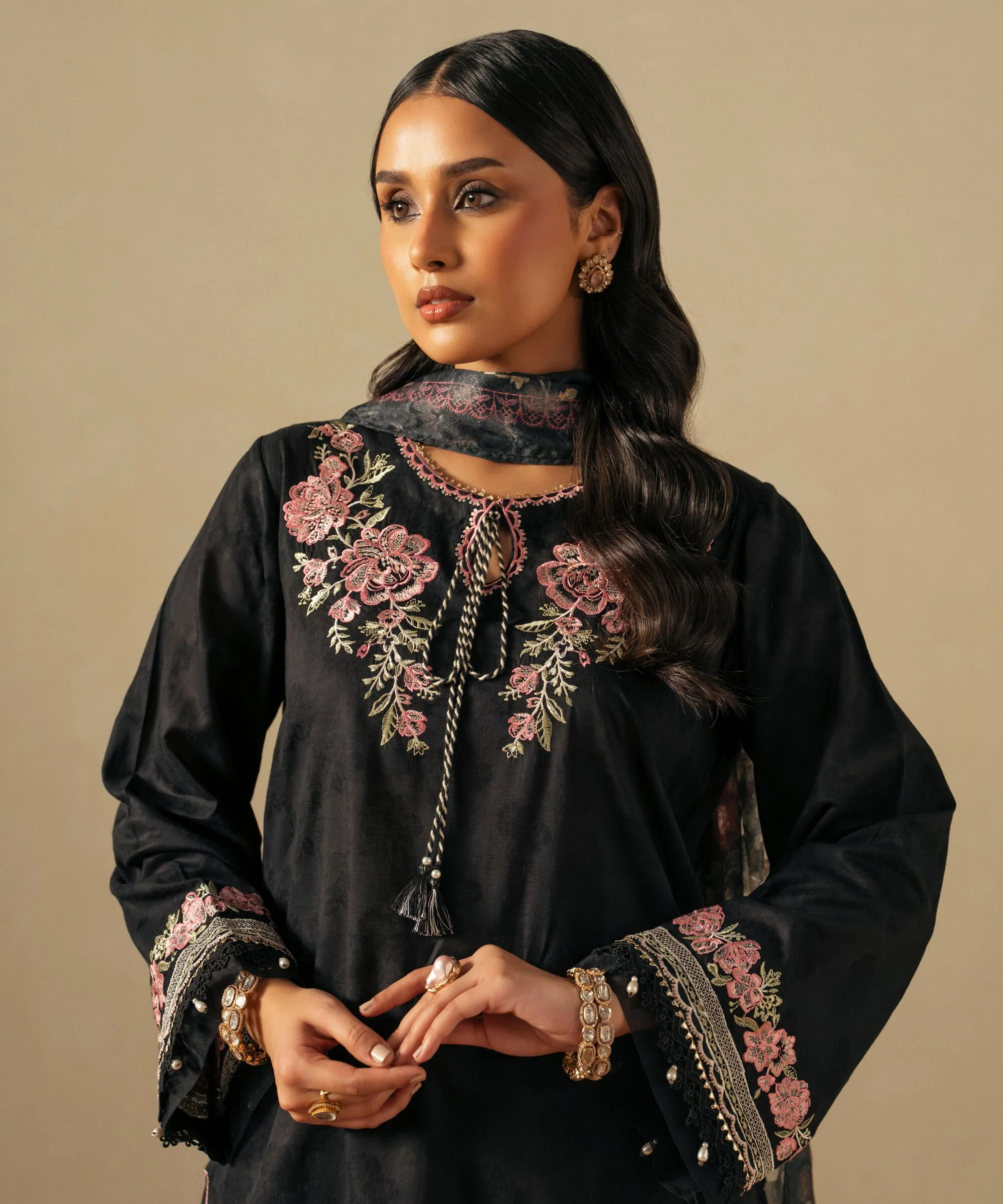 Sapphire PES26HMV381S Eid Dinner Looks 2026 - Image 2