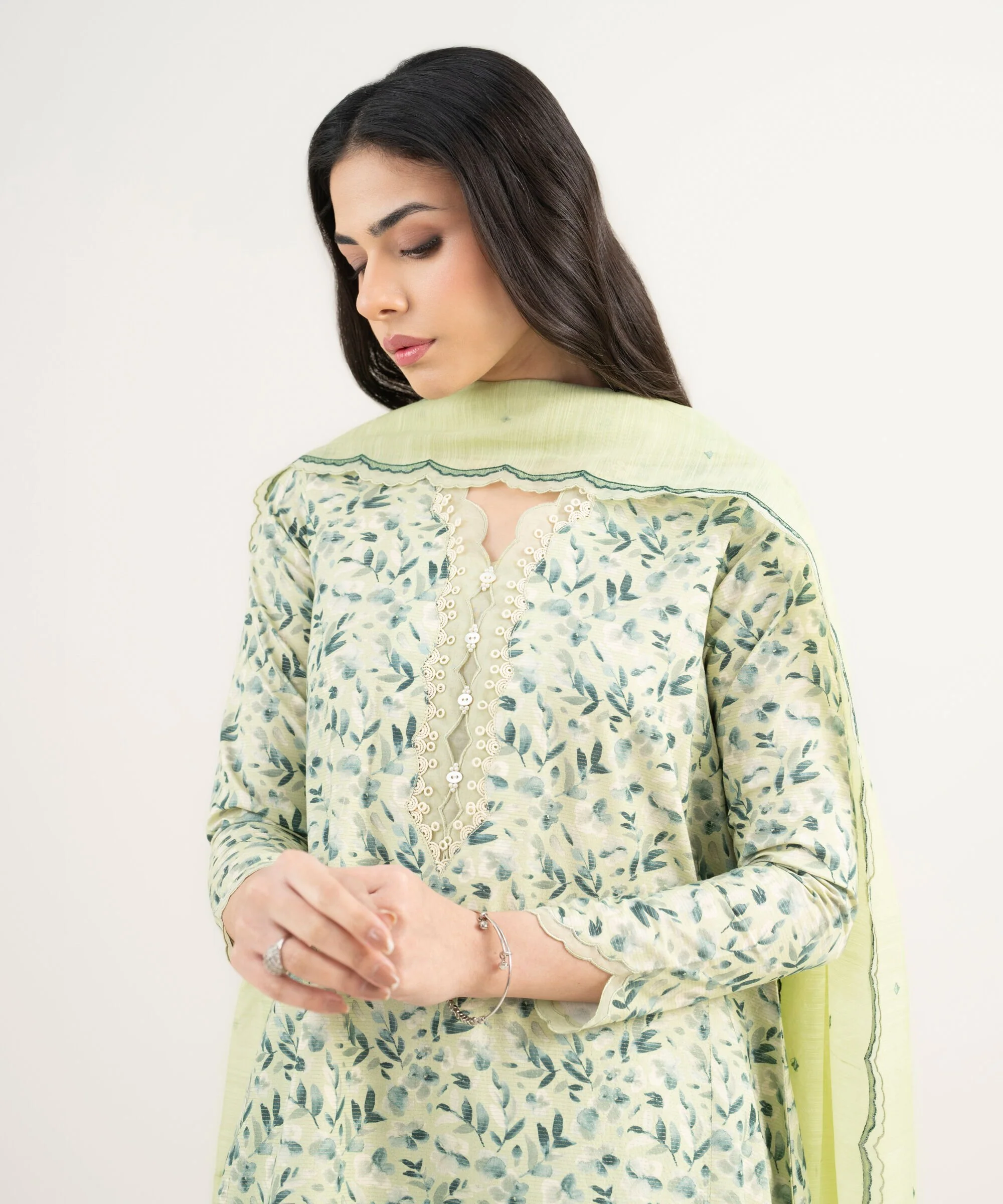 Sapphire PESGS26V177B Embroidered Lawn Suit Eid 1 2026