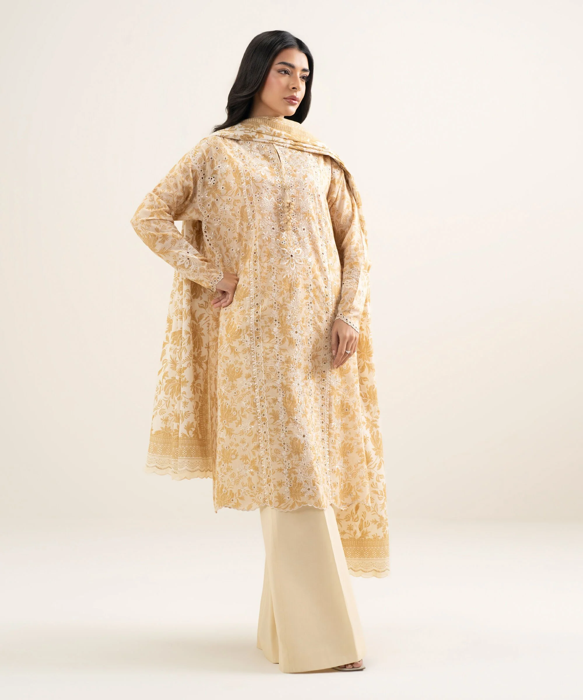 Sapphire PESGS26V192B Embroidered Lawn Suit Eid 1 2026