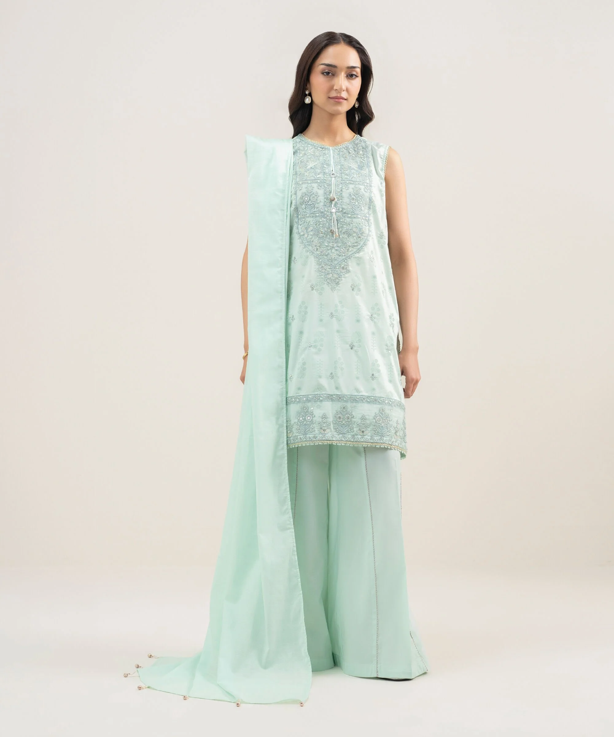 Sapphire PRS26SCMV315 Eid Lunch Looks 2026