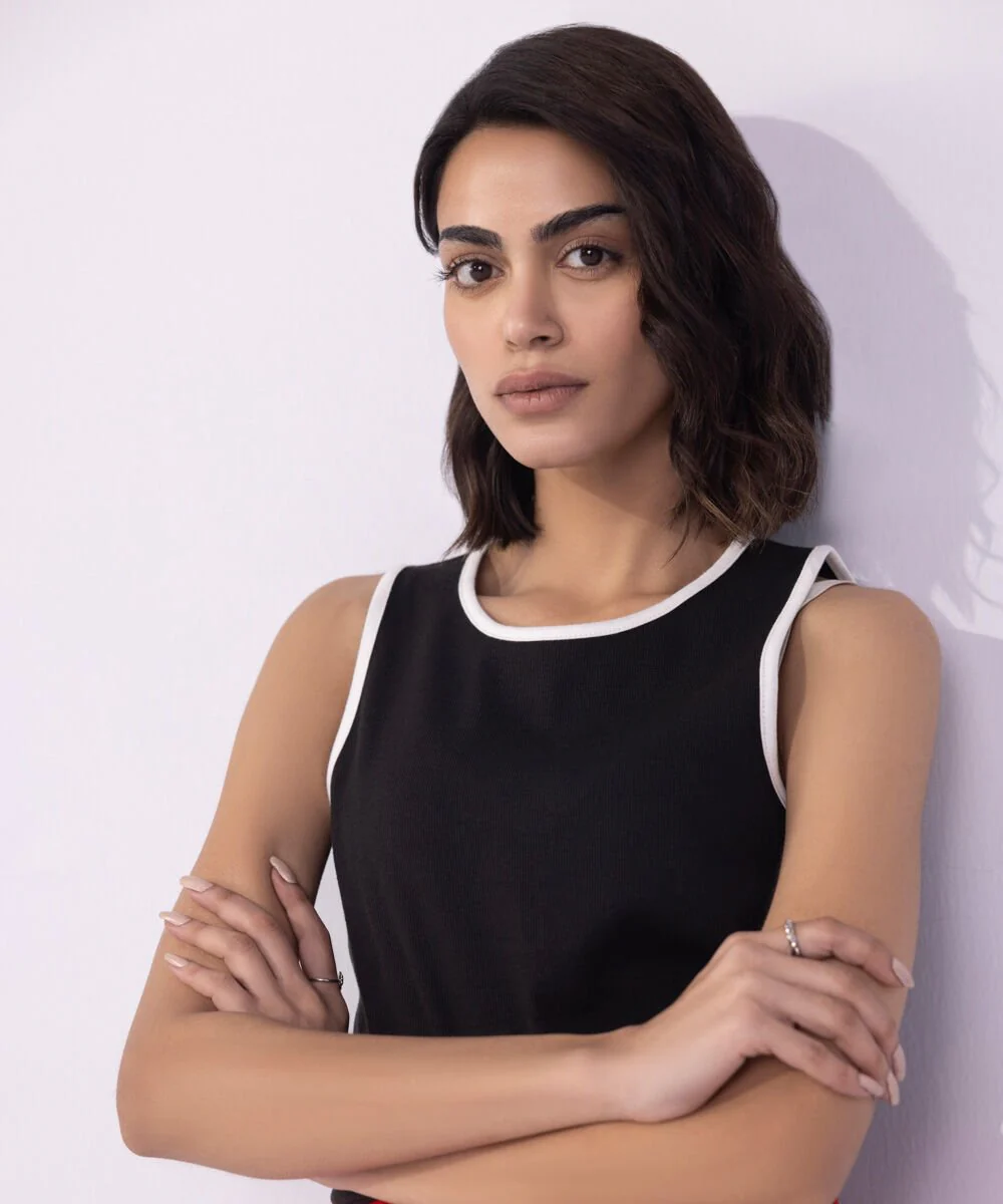 Sapphire Rib Vest With Contrasting Trims WTOPS25V2064 West RTW 2025