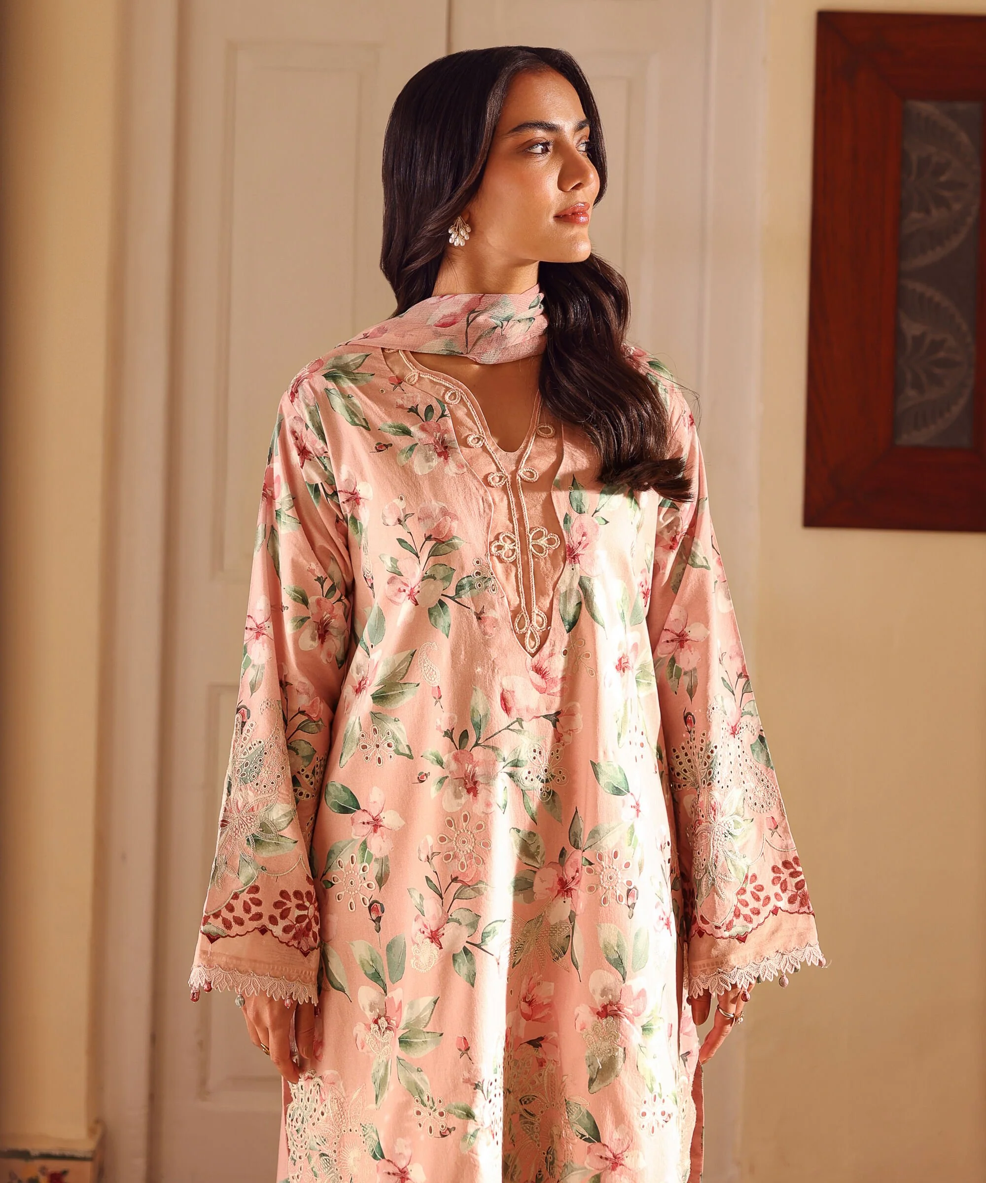 Sapphire U2DDYS26V365 Printed Lawn Suit Eid 1 2026