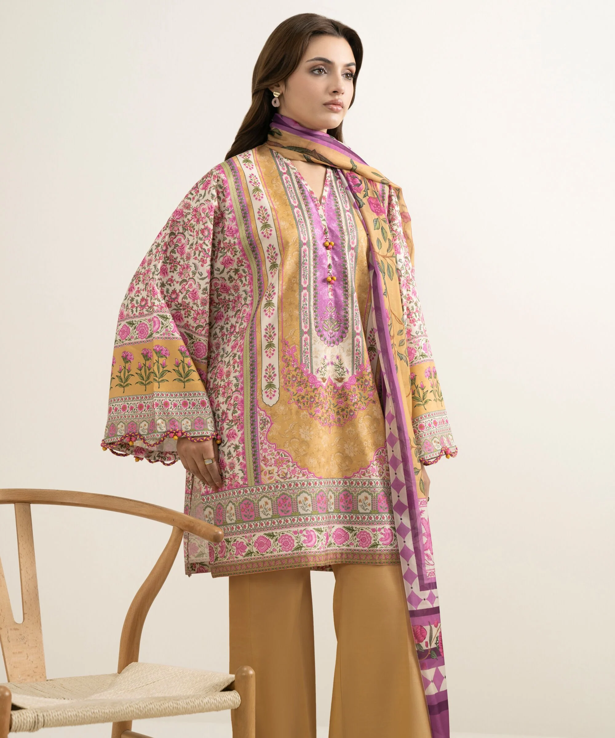 Sapphire U3FELX25V834 Embroidered Raw Silk Suit Eid 1 2026