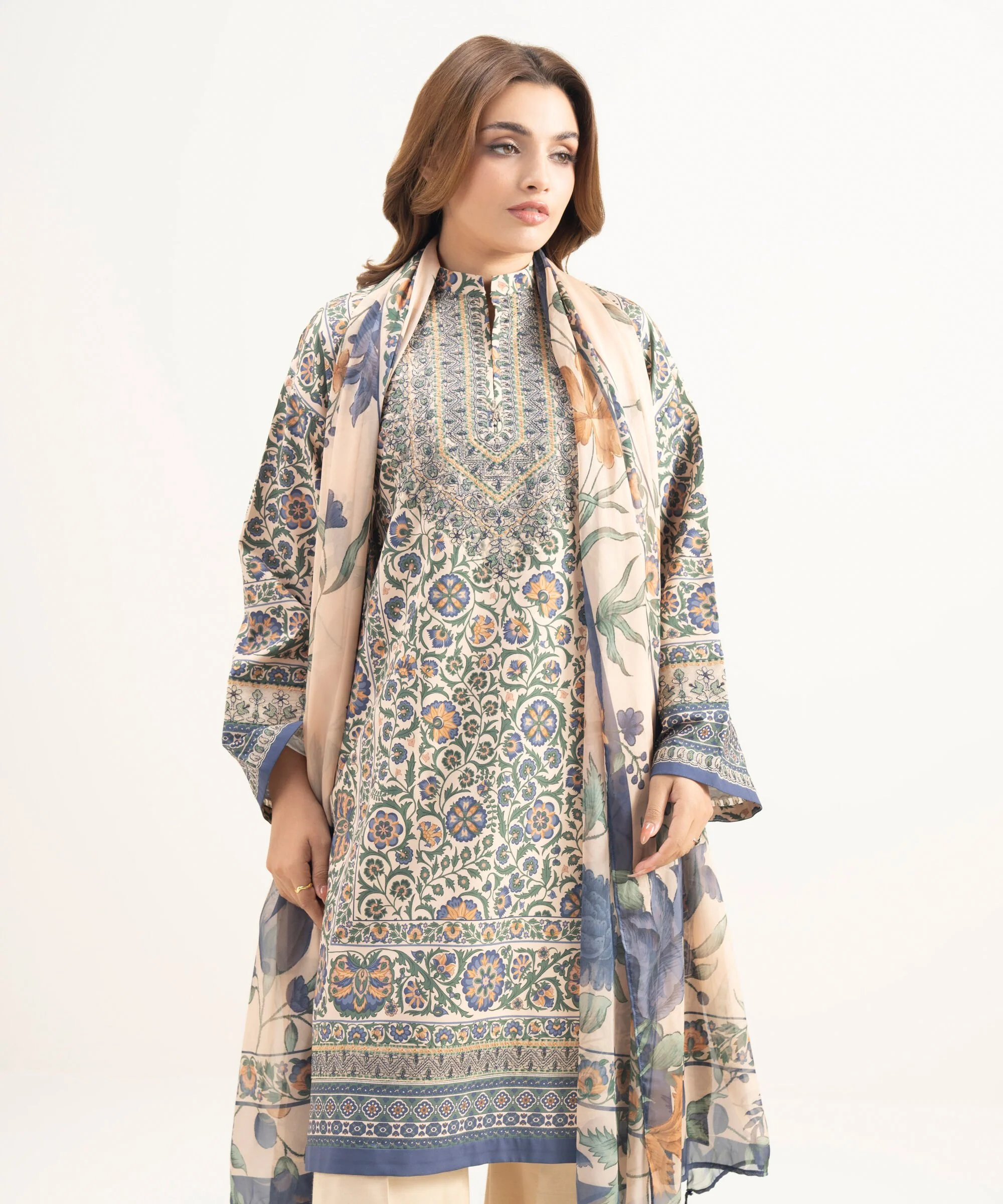Sapphire U3PEDYS26V18 Embroidered Lawn Suit Eid 1 2026