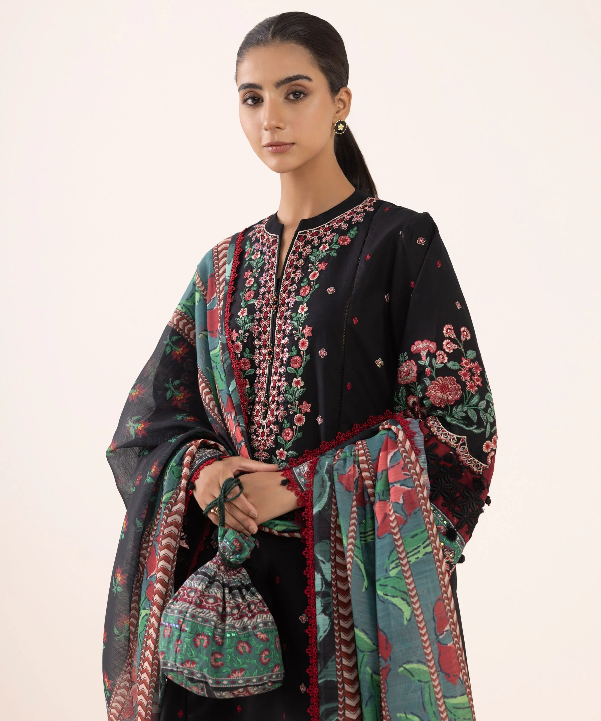 Sapphire U3PESG25V622 Festive Collection 2025 - Image 2