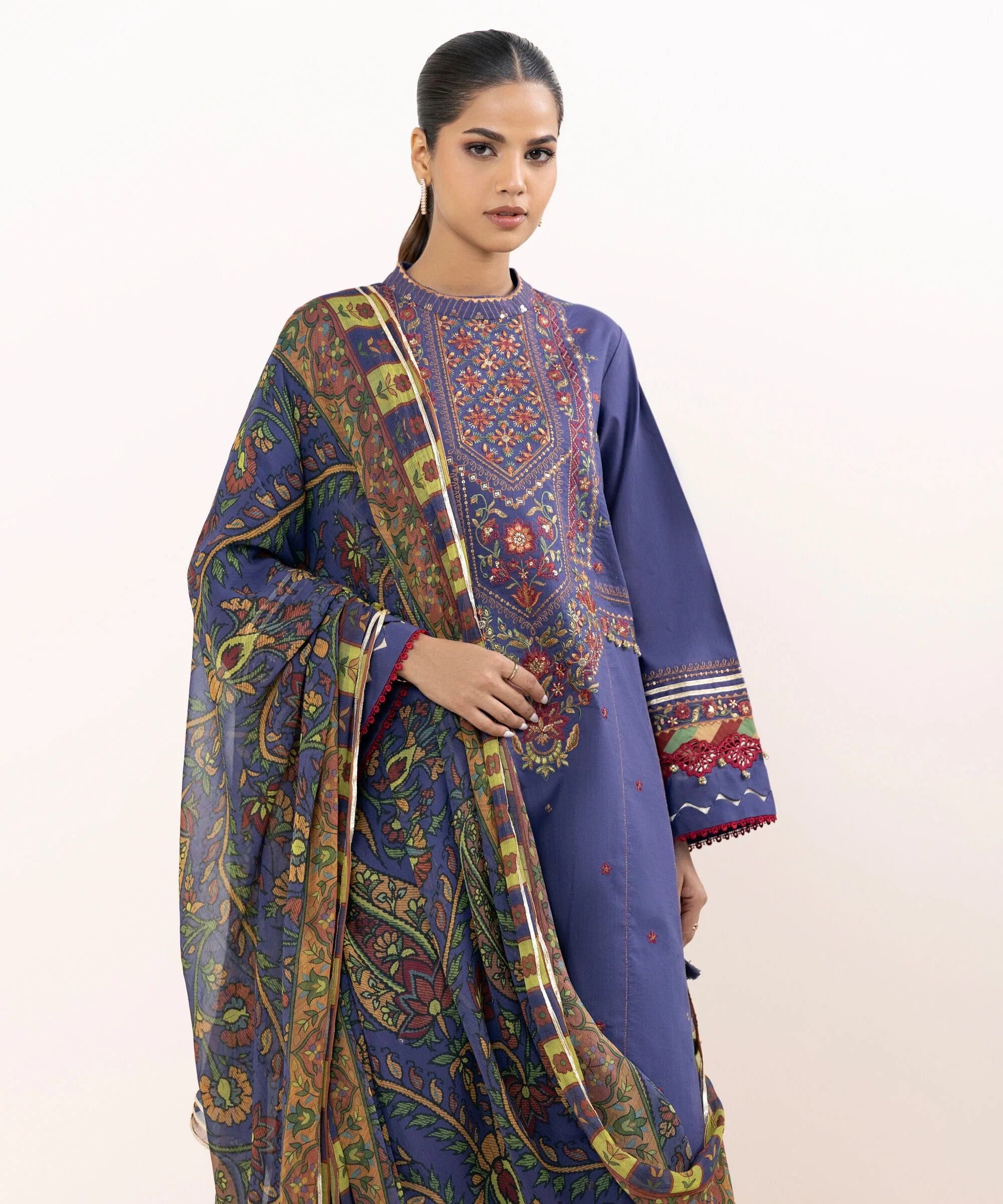 Sapphire U3PESG25V635 Festive Collection 2025 - Image 2