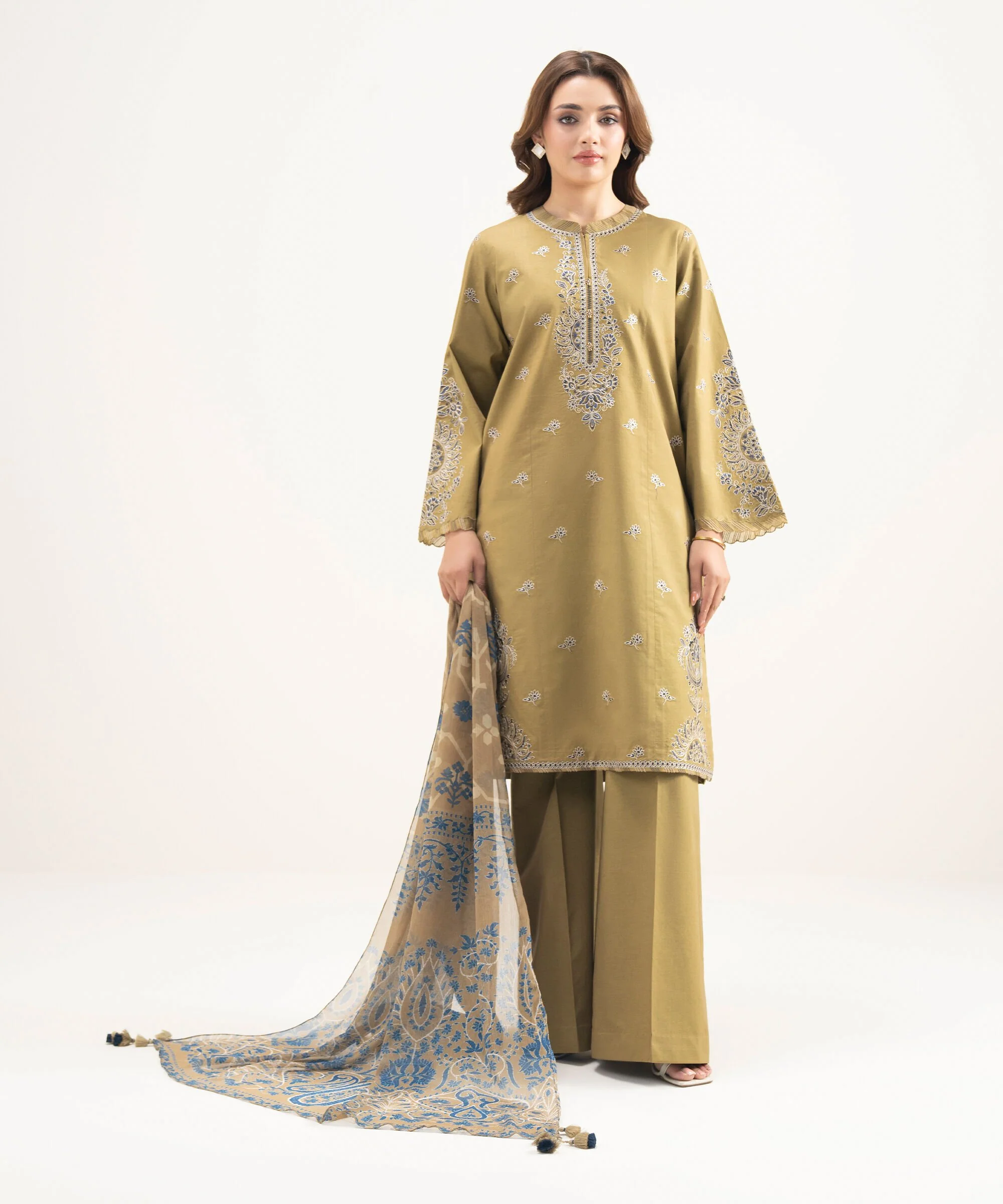 Sapphire U3PESGS26V14 Embroidered Lawn Suit Eid 1 2026